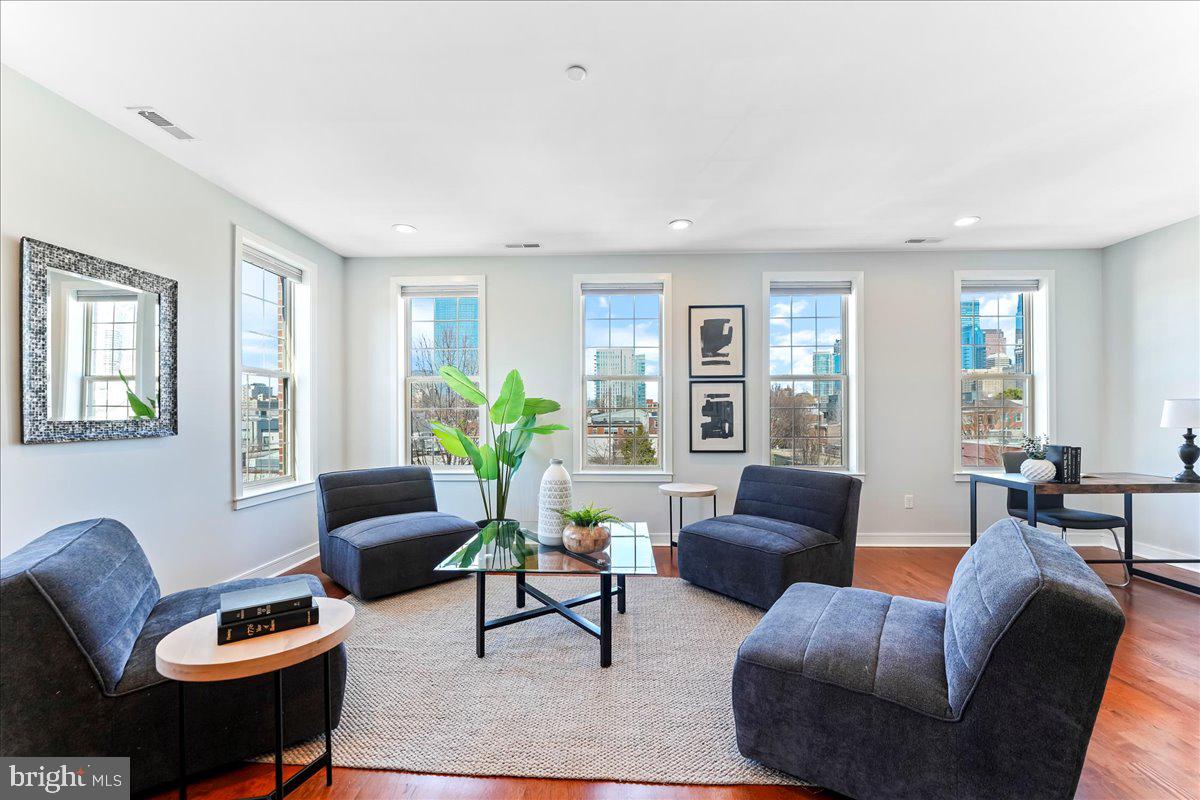 2400 SOUTH - Residential