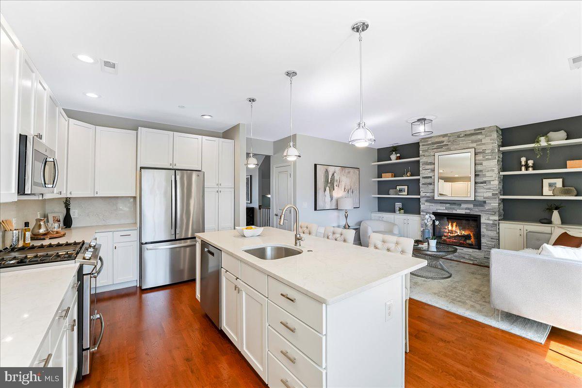 2400 SOUTH - Residential