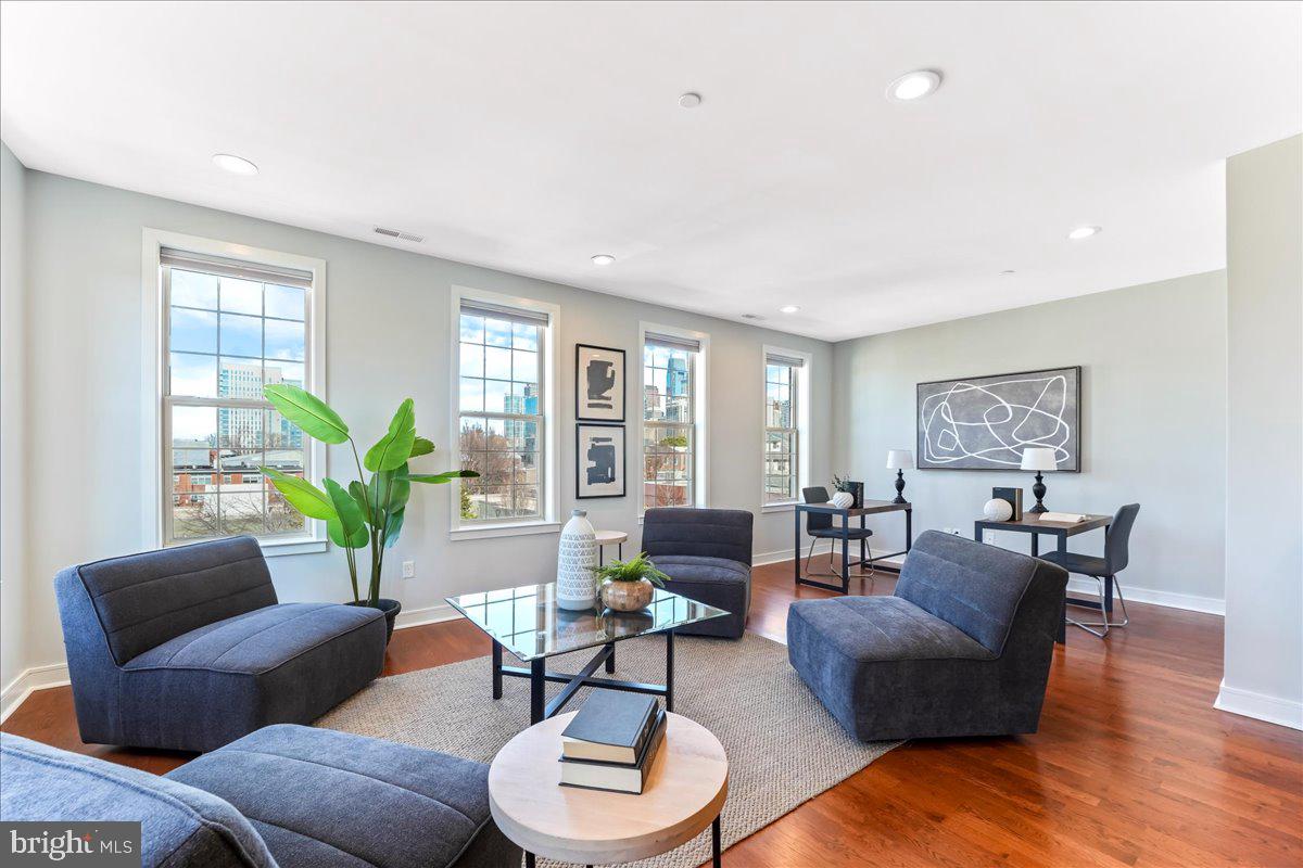 2400 SOUTH - Residential