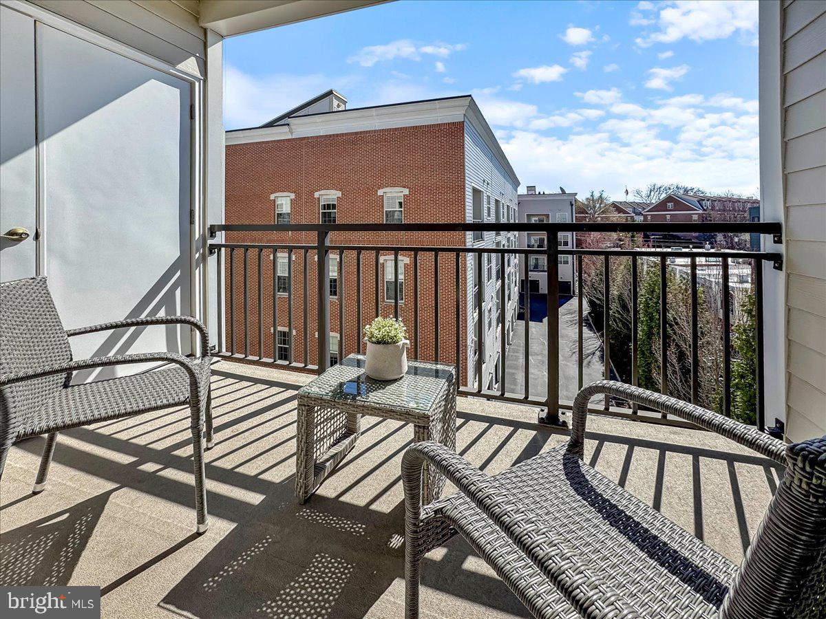 2400 SOUTH - Residential