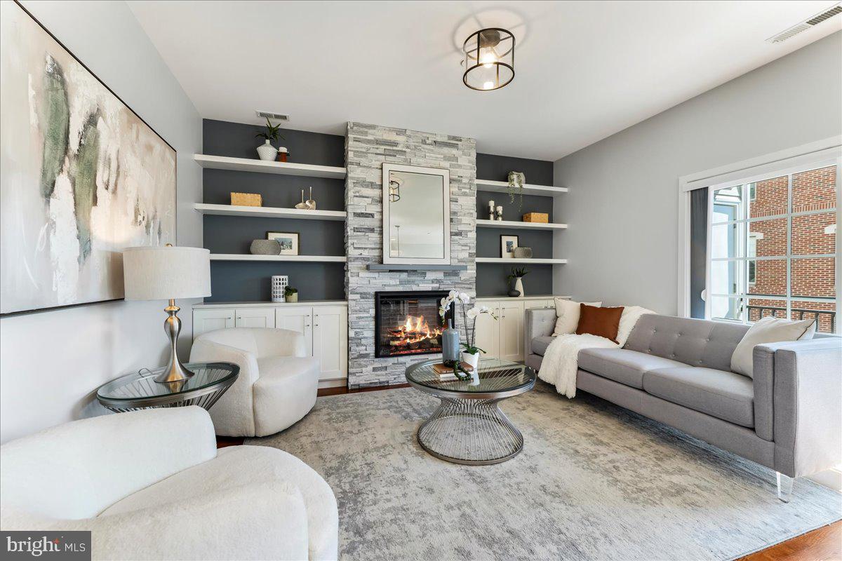 2400 SOUTH - Residential