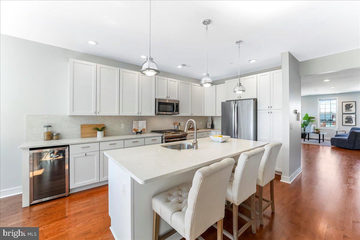 2400 SOUTH - Residential