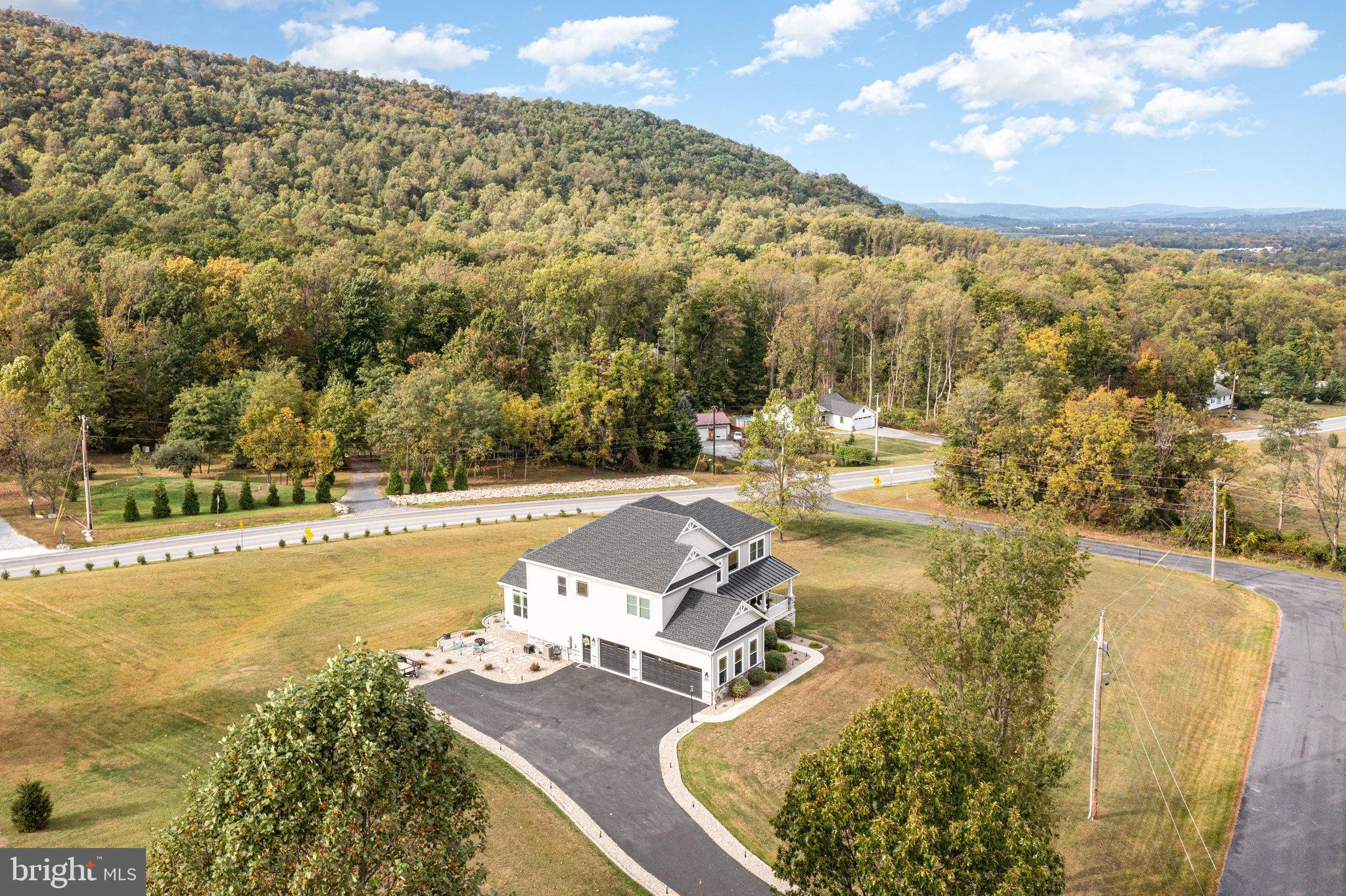 JACK'S MOUNTAIN - Residential
