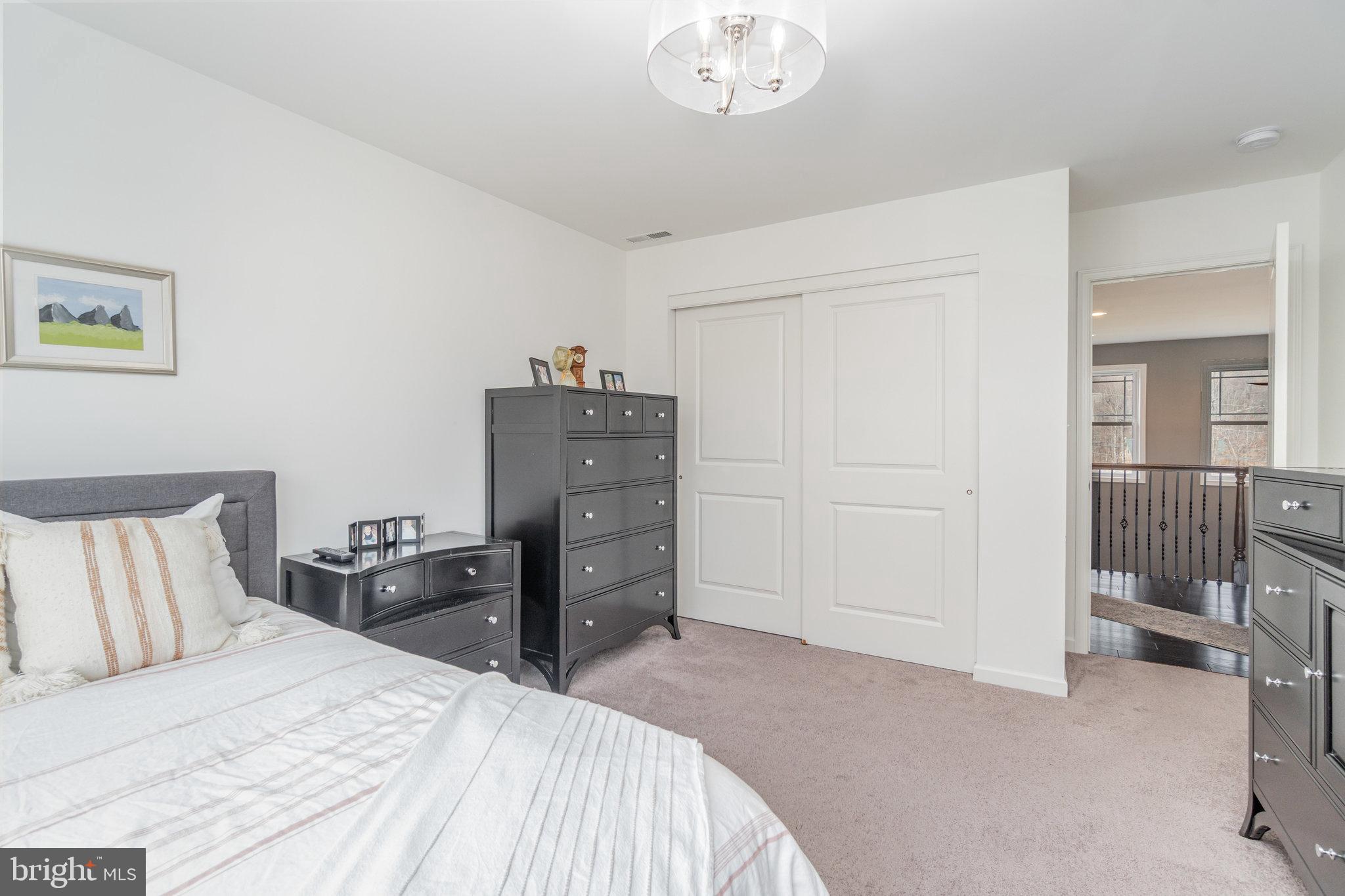 JACK'S MOUNTAIN - Residential