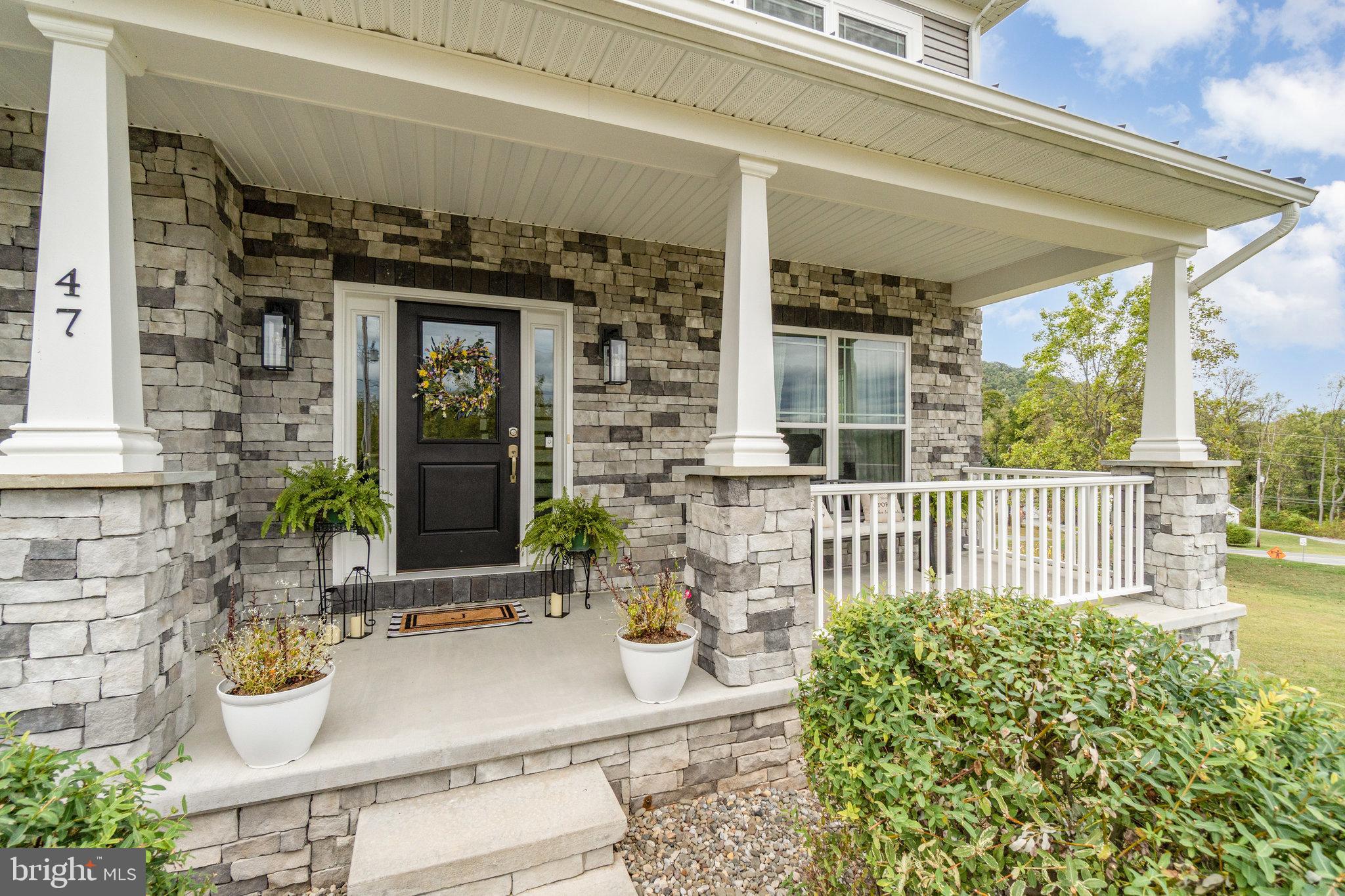 JACK'S MOUNTAIN - Residential