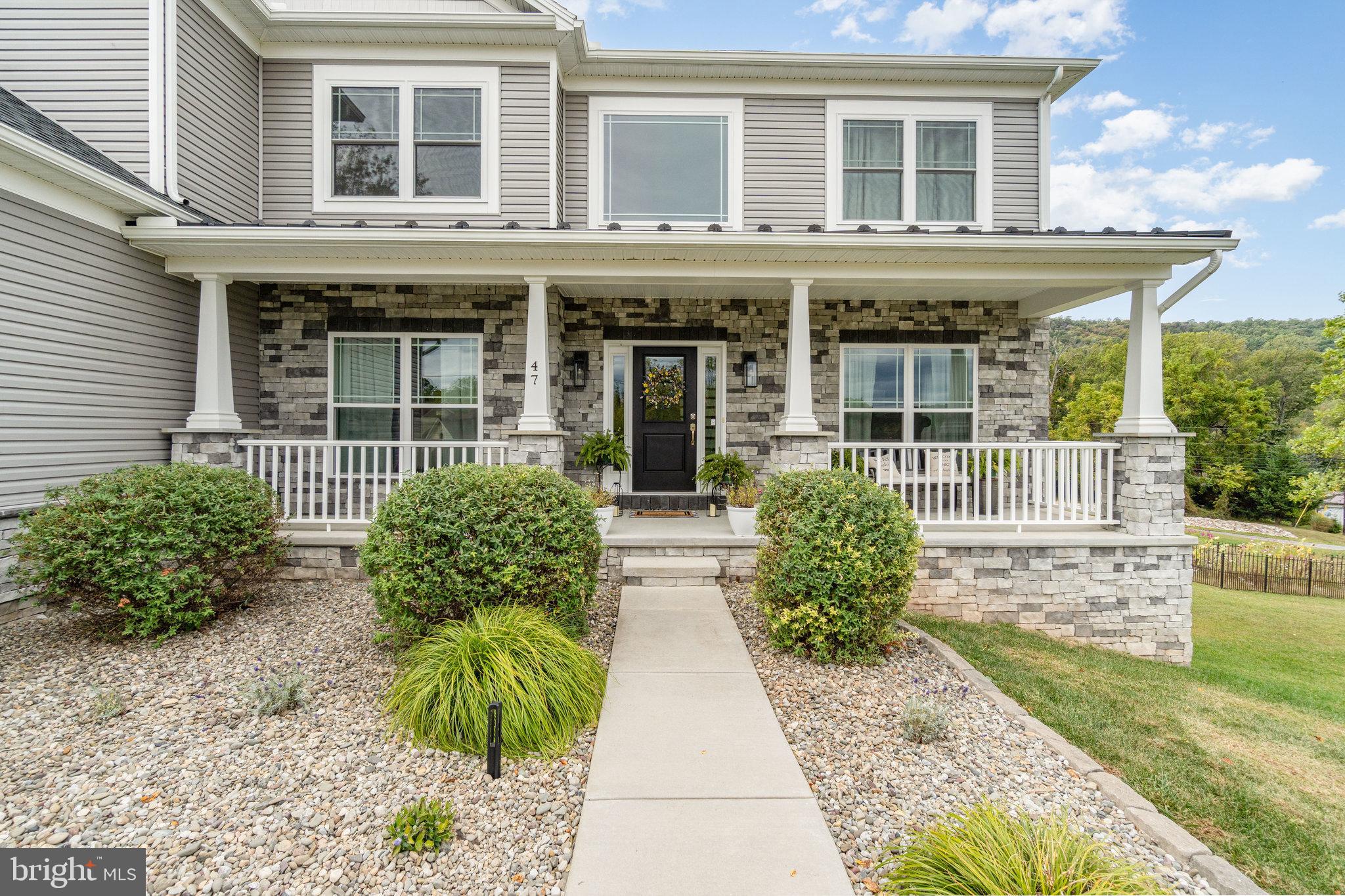 JACK'S MOUNTAIN - Residential