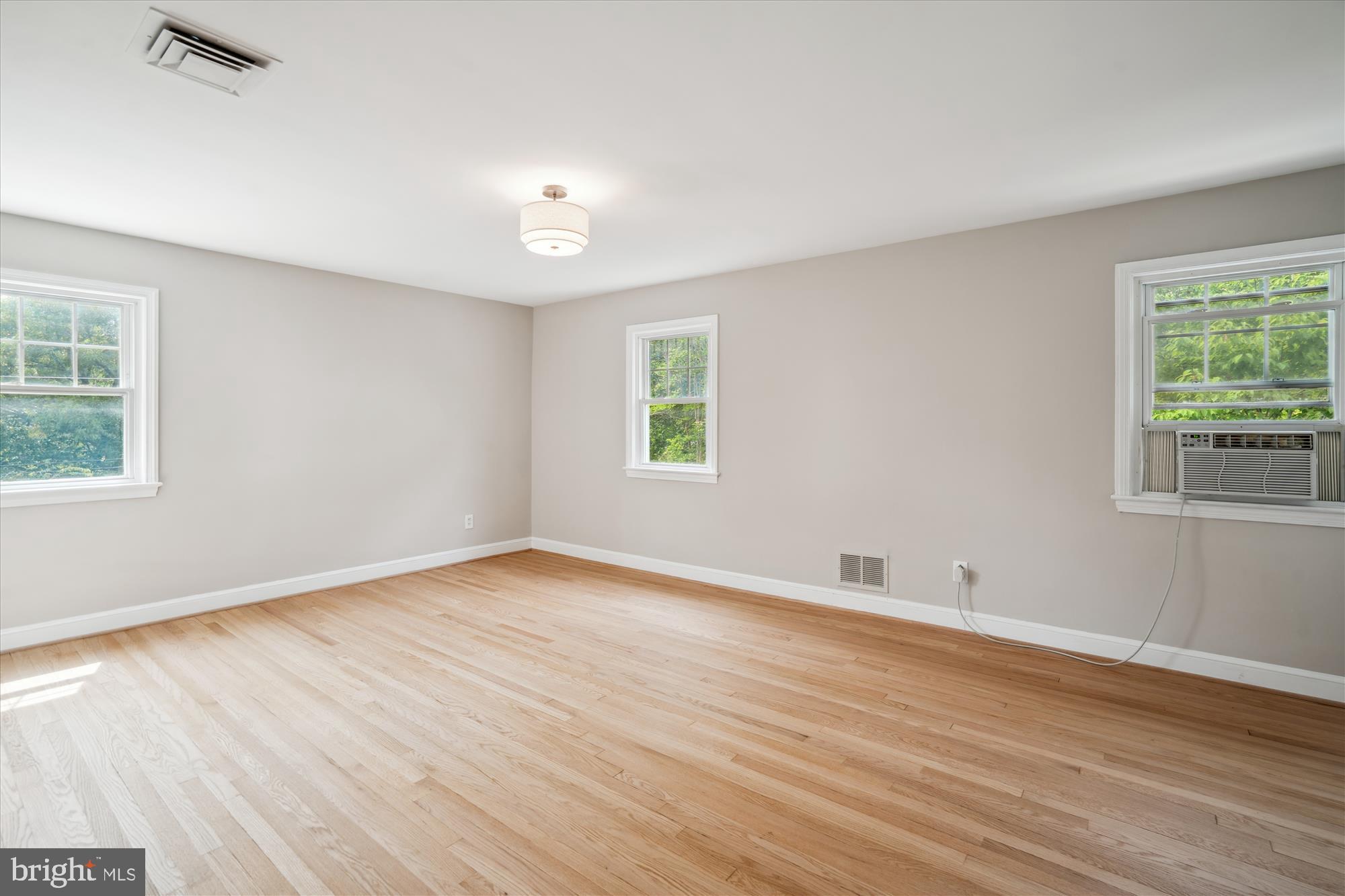 UNIVERSITY PARK - Residential