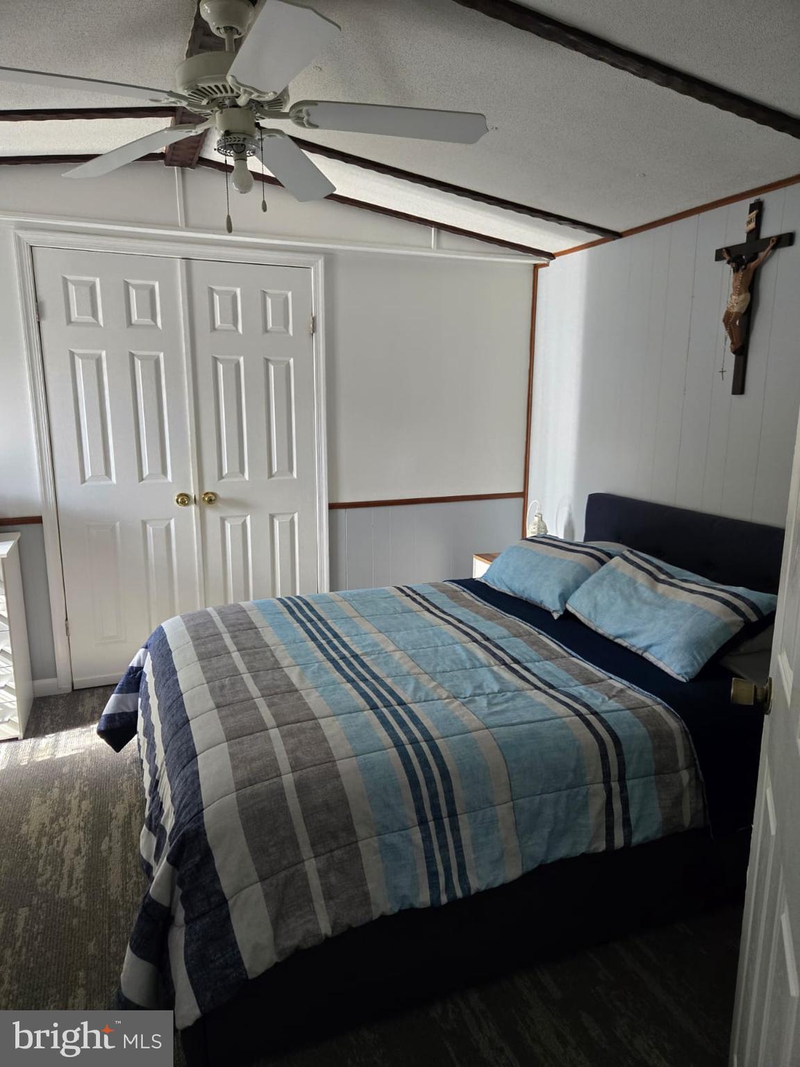 FOXWOOD VILLAGE - Residential