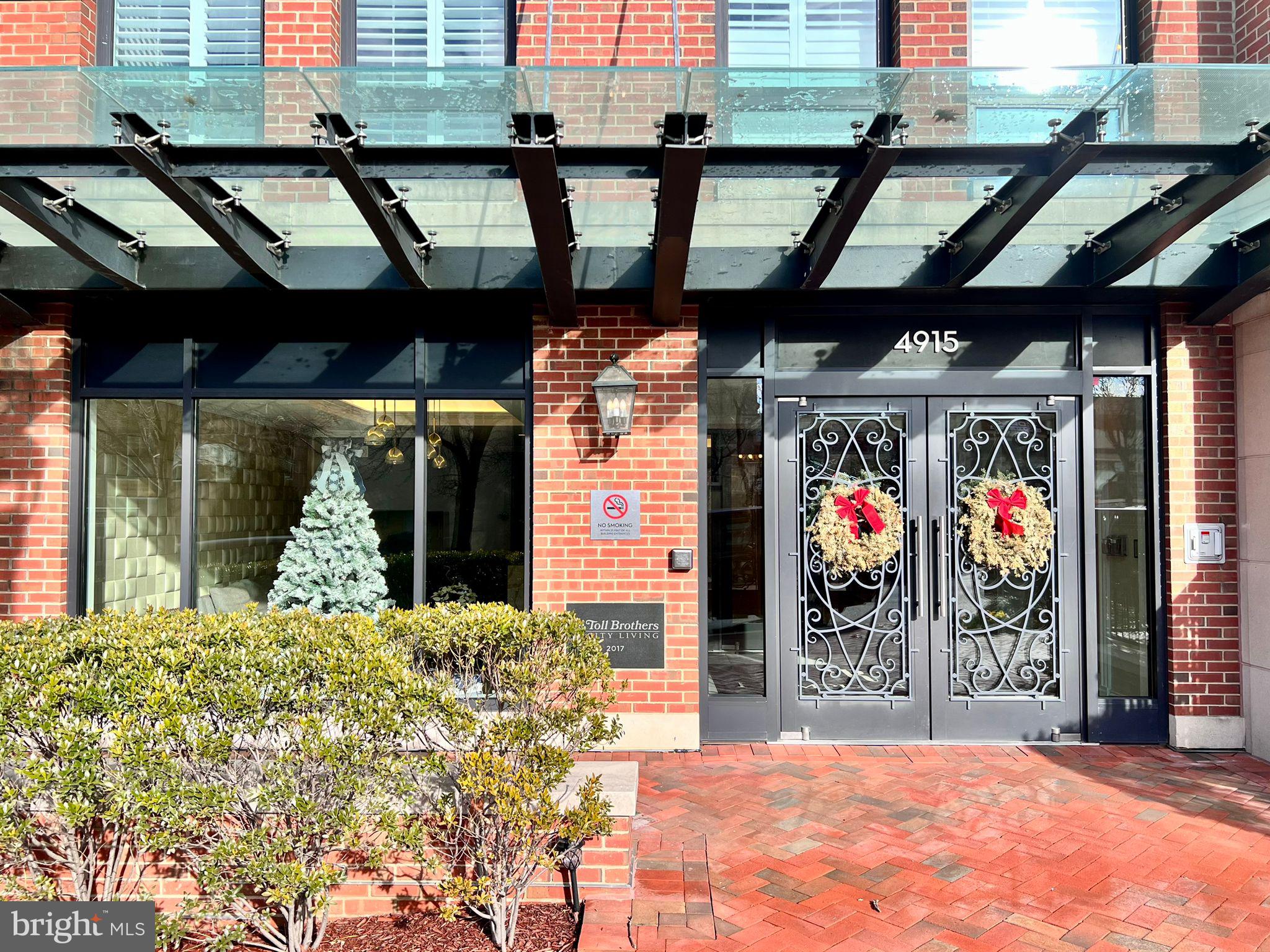 HAMPDEN ROW - Residential Lease