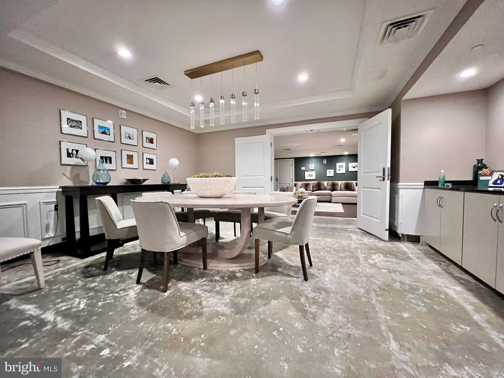 HAMPDEN ROW - Residential Lease