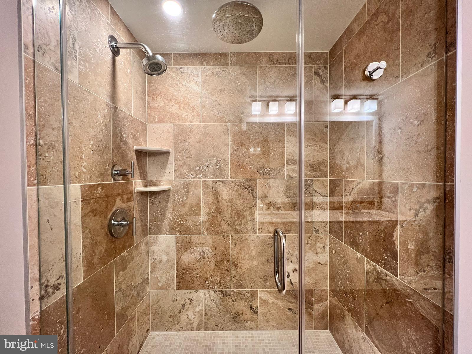 HAMPDEN ROW - Residential Lease