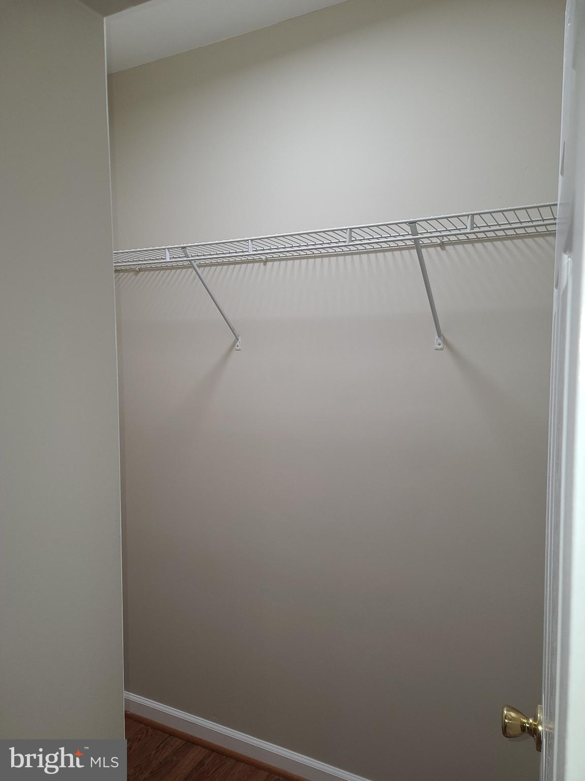 DOWNTOWN - Residential Lease