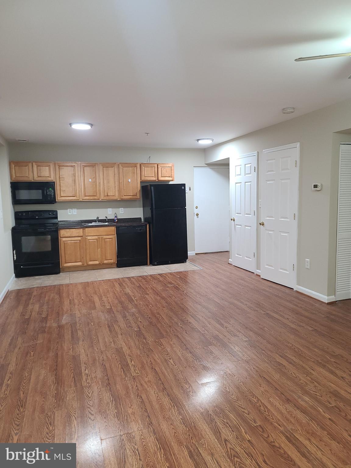 DOWNTOWN - Residential Lease