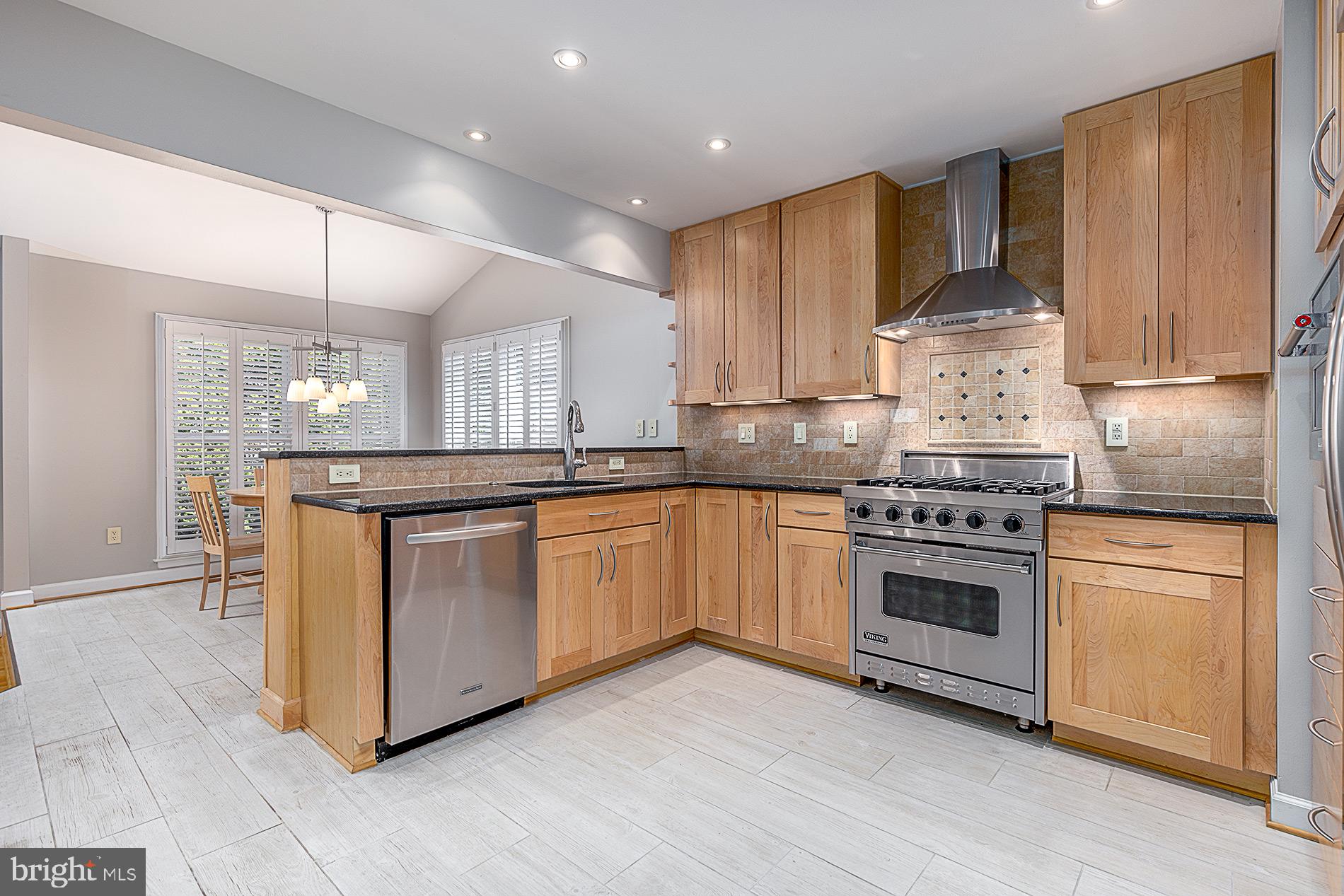 LIFESTYLE AT SULLY STATION - Residential