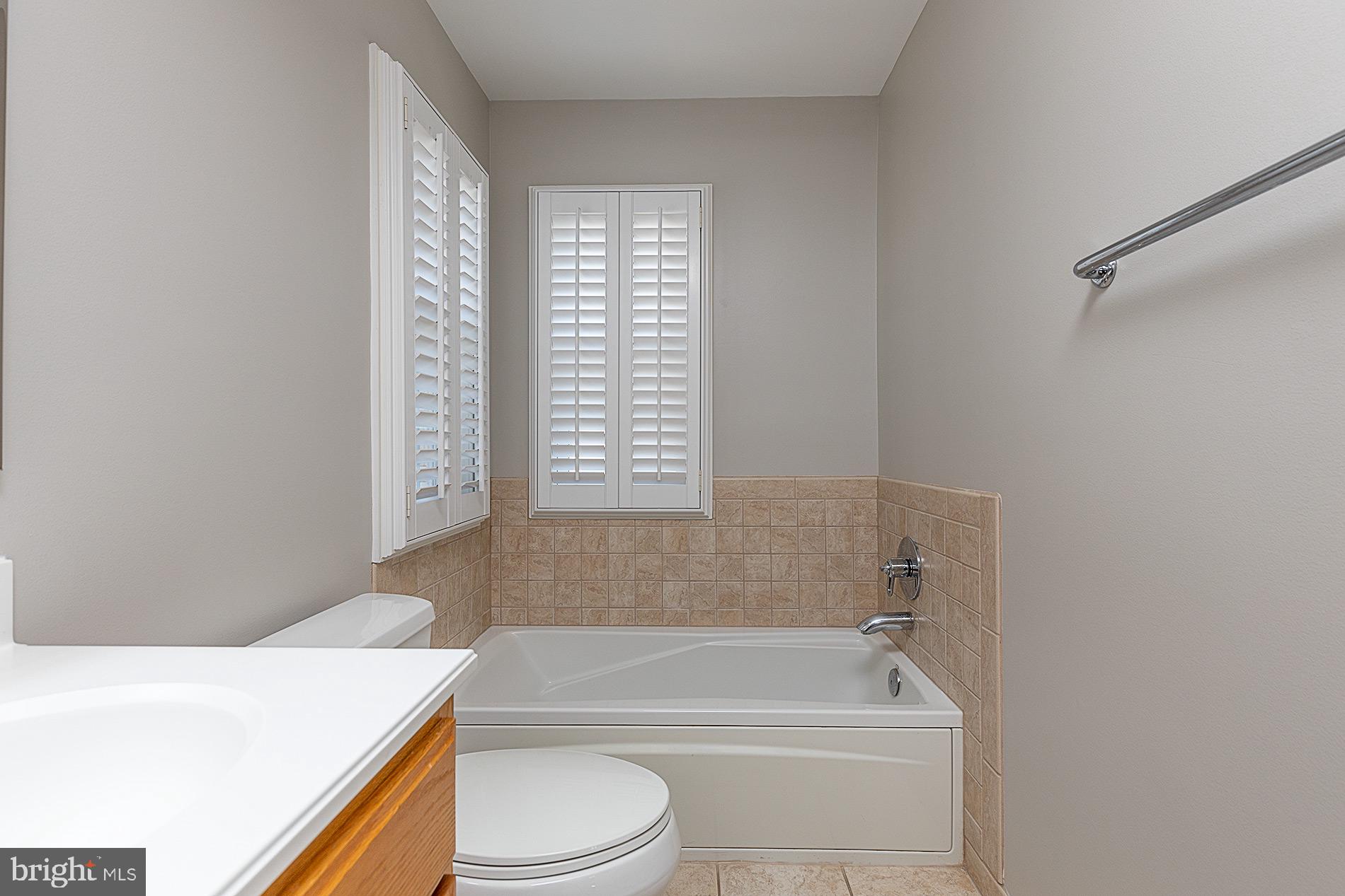 LIFESTYLE AT SULLY STATION - Residential