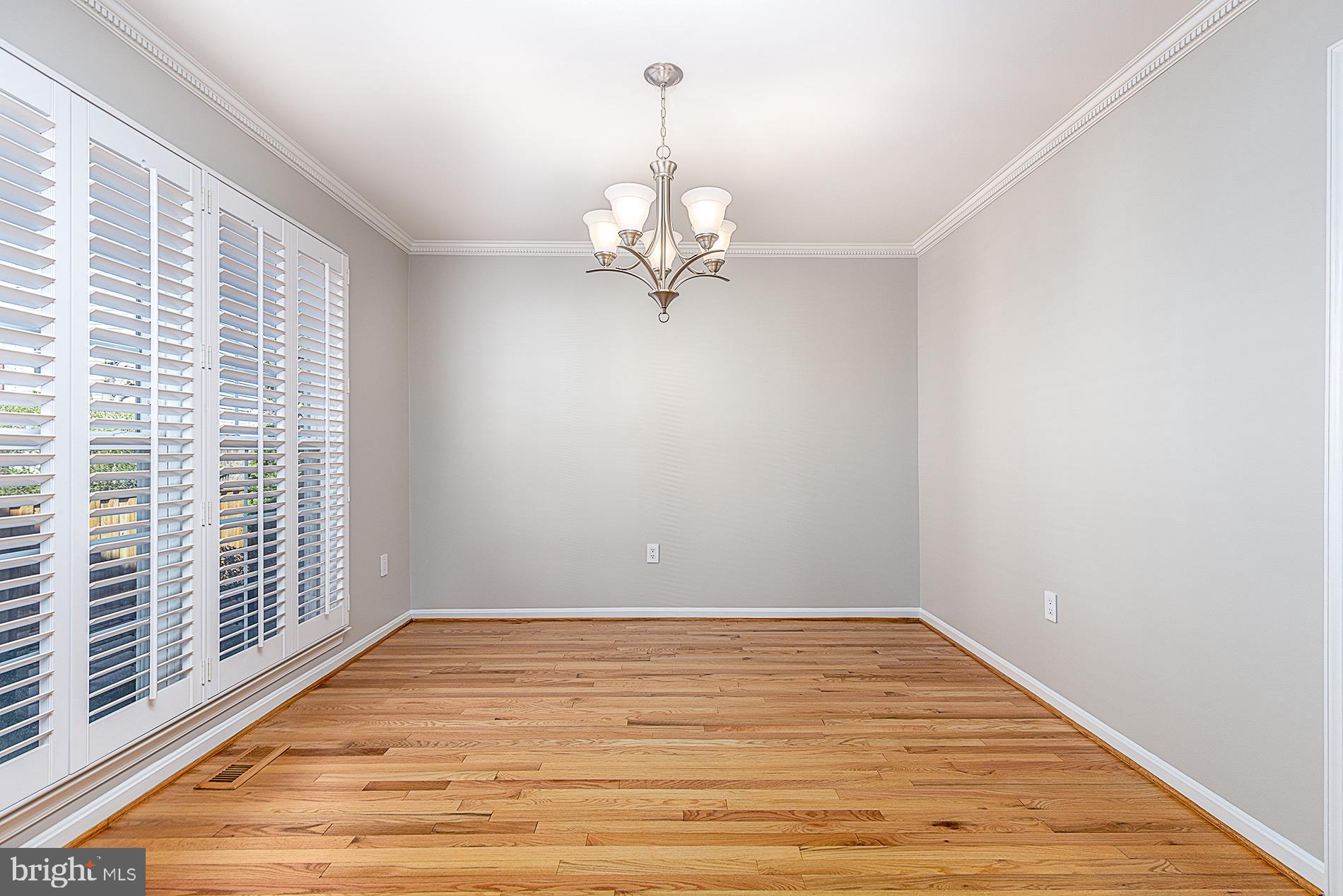 LIFESTYLE AT SULLY STATION - Residential