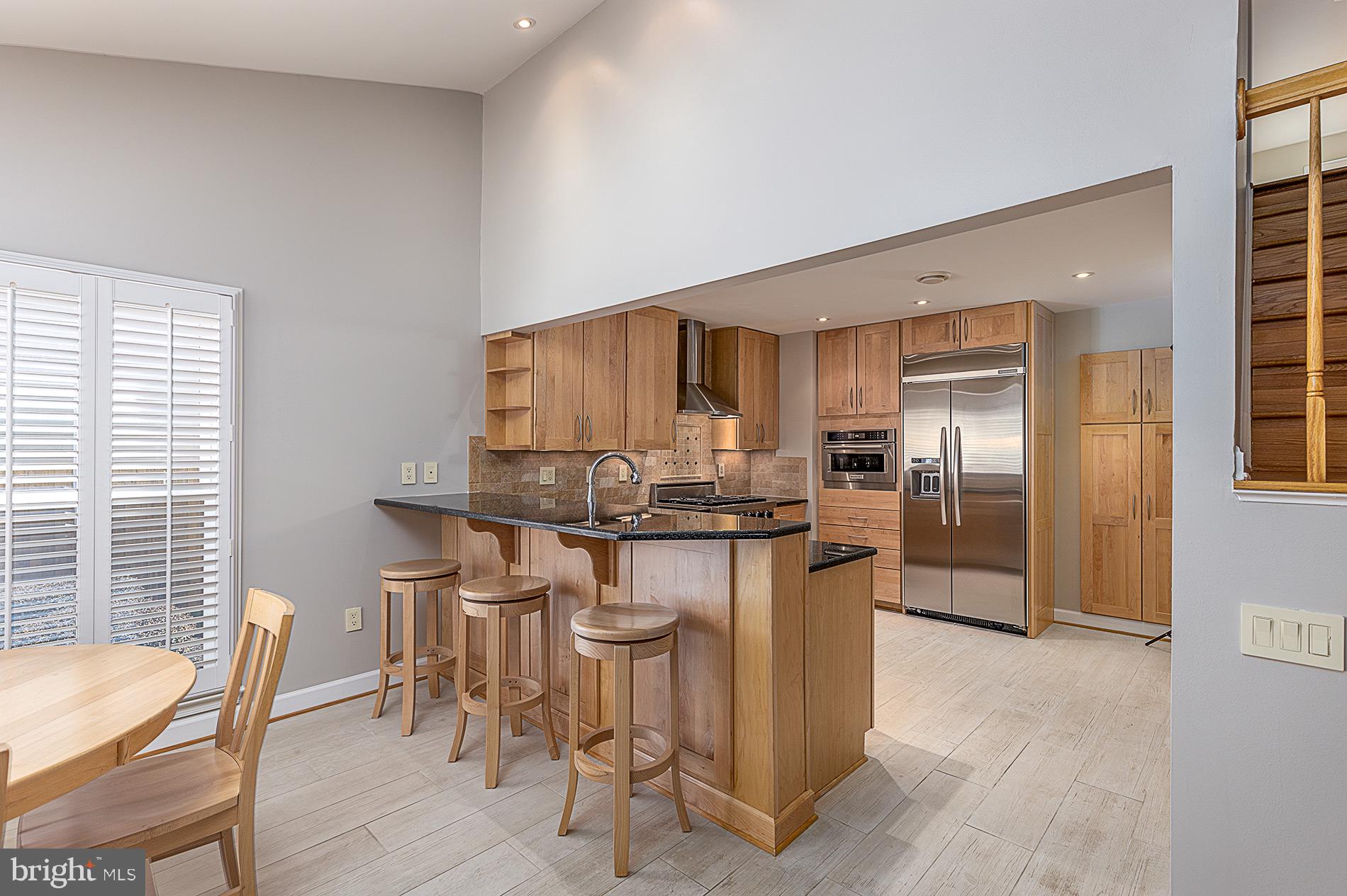 LIFESTYLE AT SULLY STATION - Residential