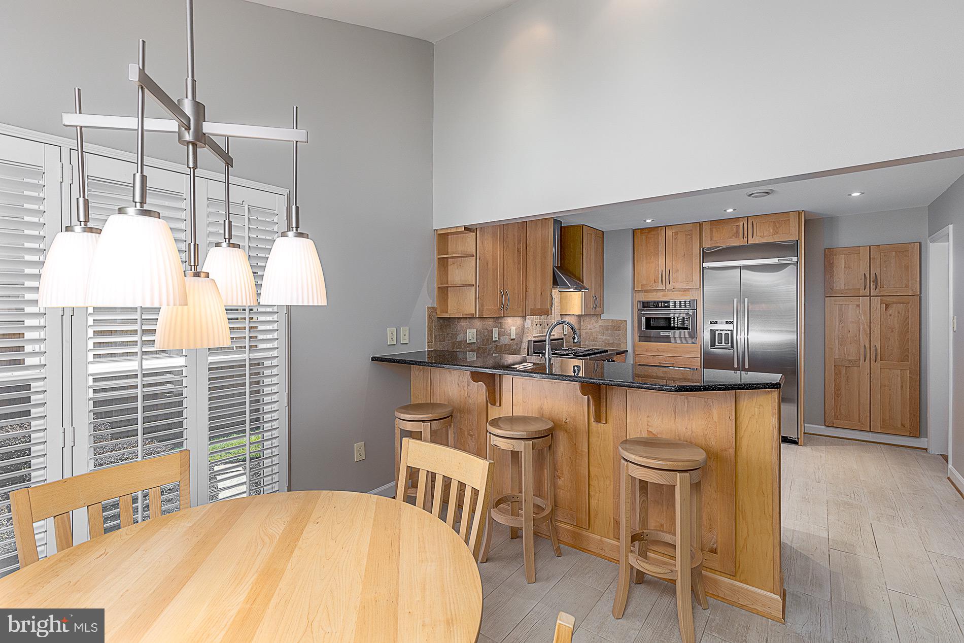 LIFESTYLE AT SULLY STATION - Residential