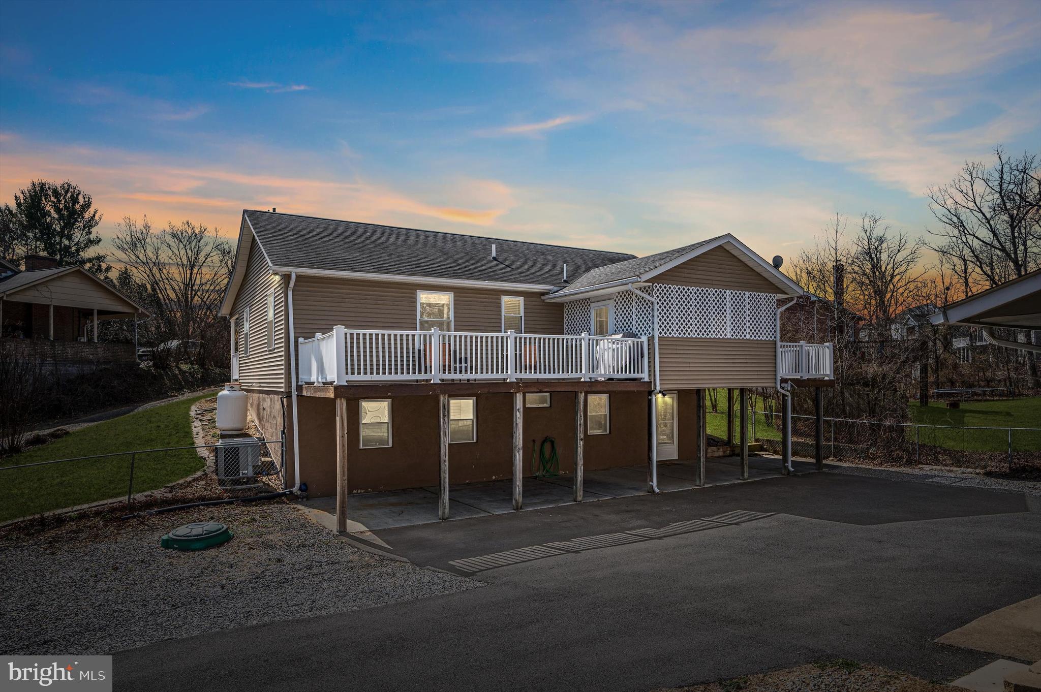 FREDERICK HEIGHTS - Residential