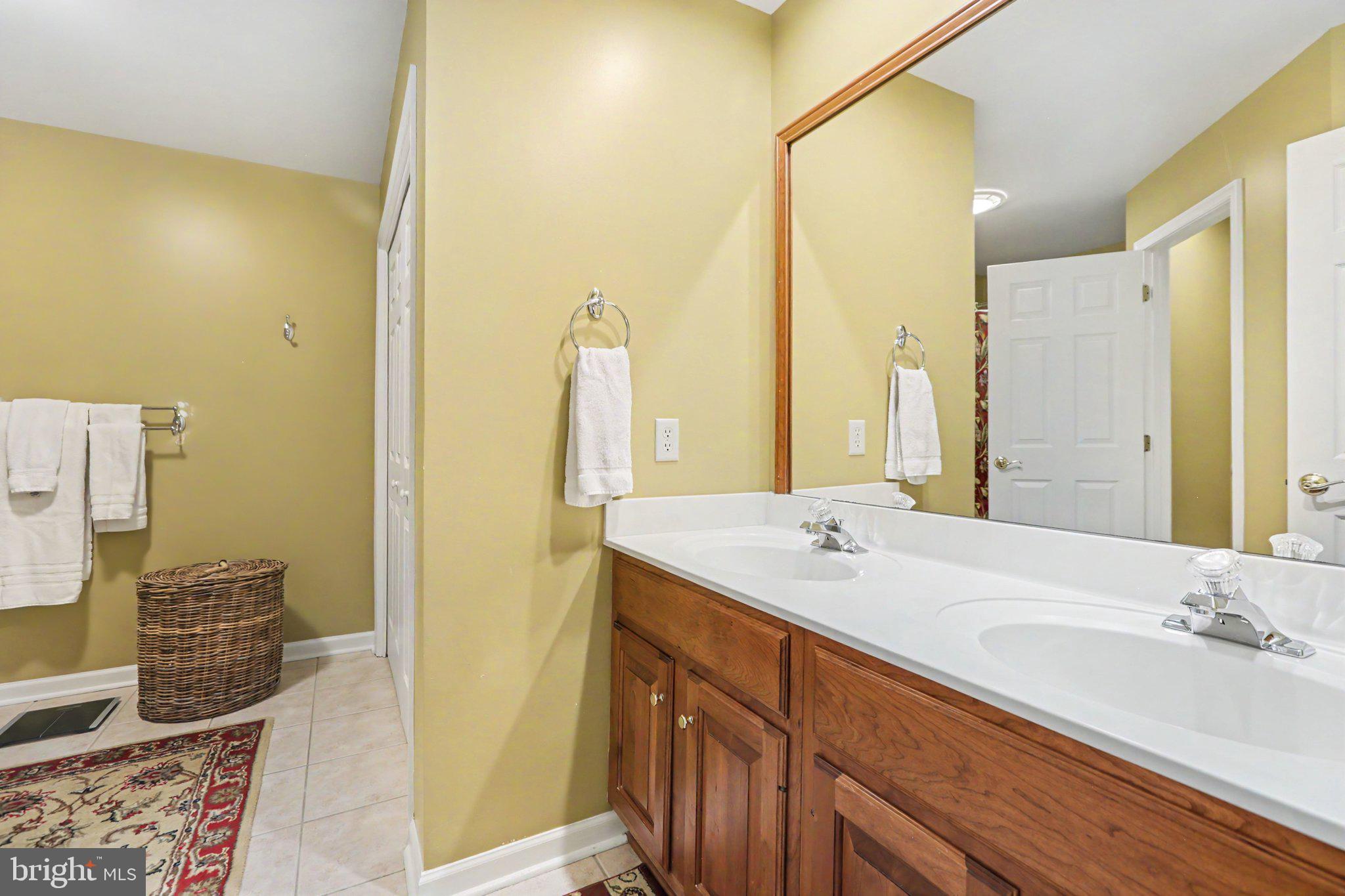 OLDE ORCHARD HILL - Residential