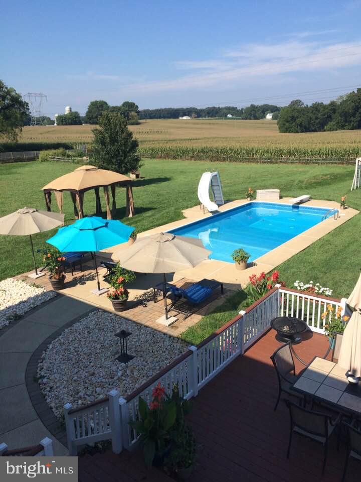 CANTERBURY ACRES - Residential