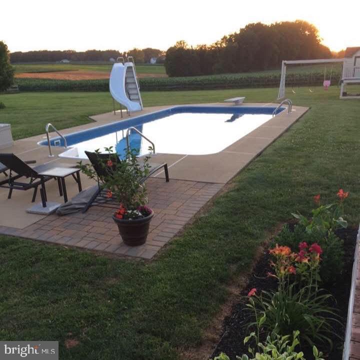 CANTERBURY ACRES - Residential