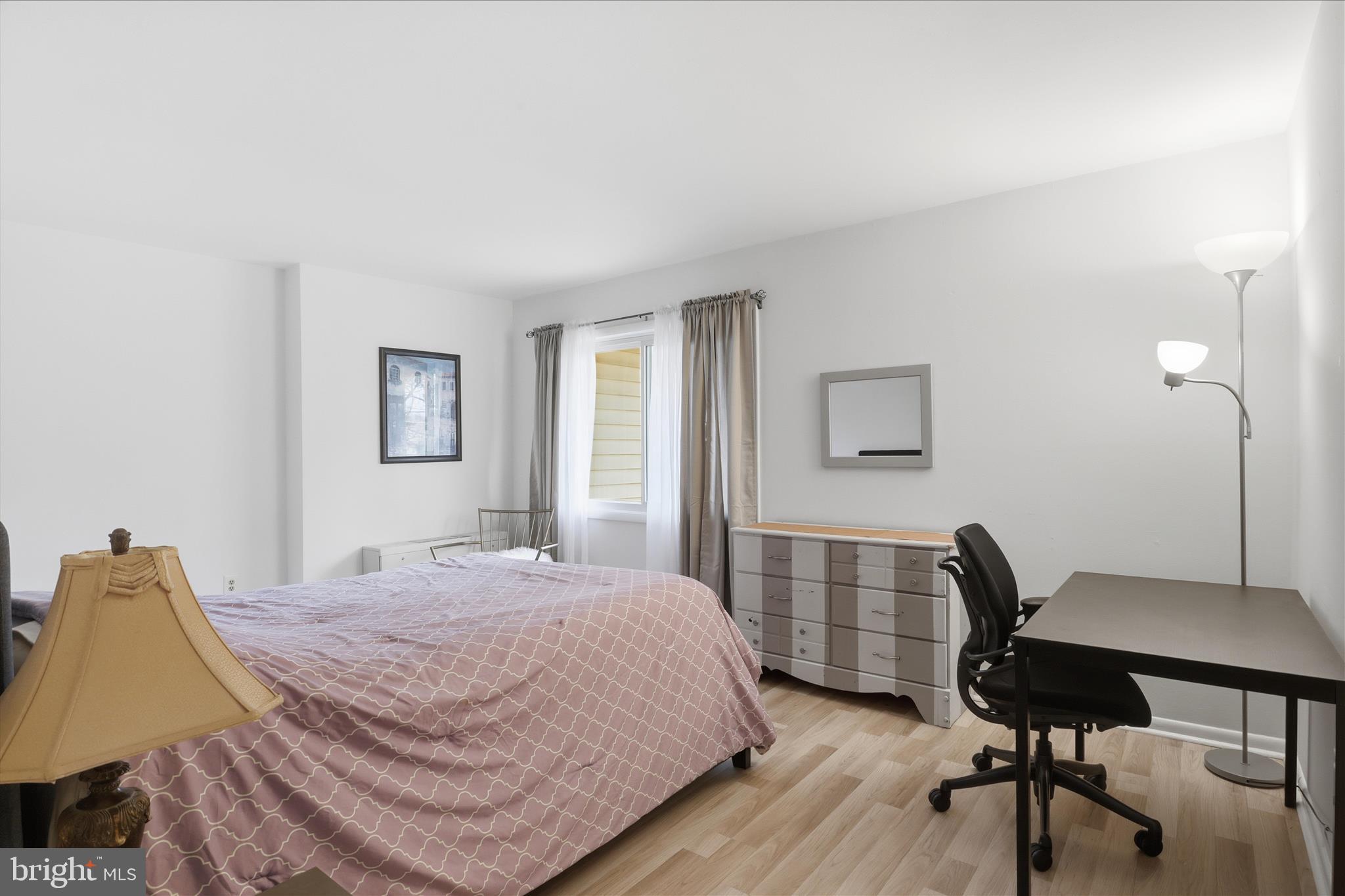 WEST SPRING - Residential