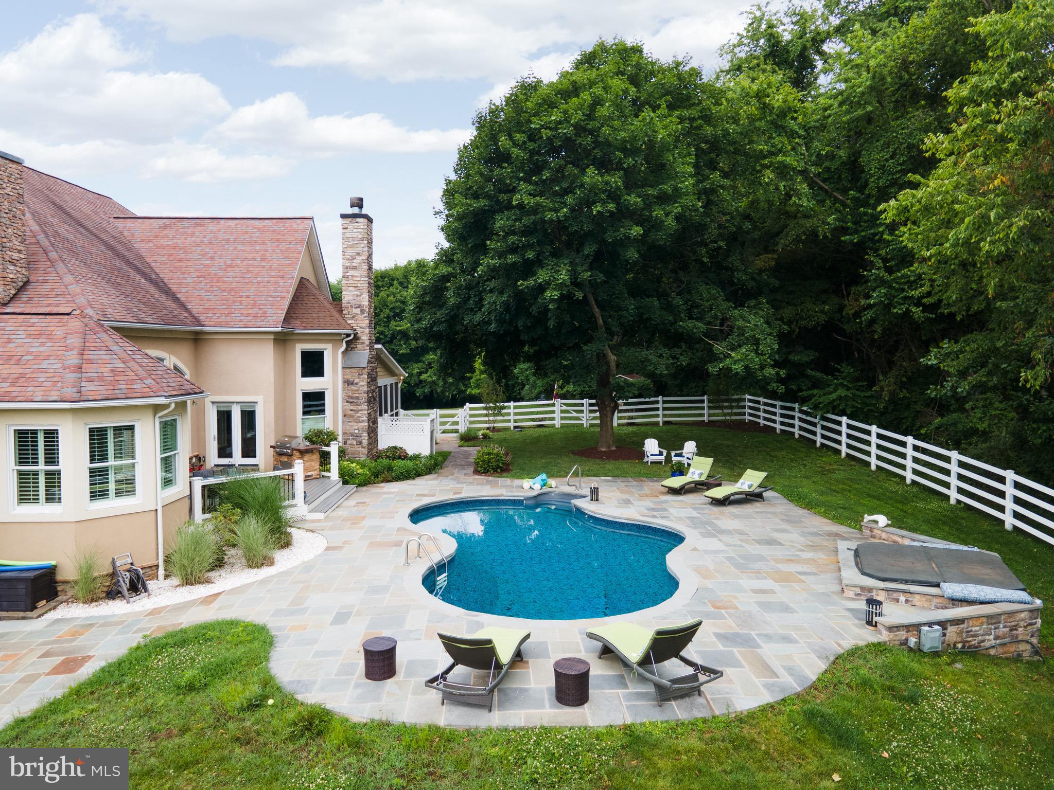 GREEN VALLEY ESTATES - Residential