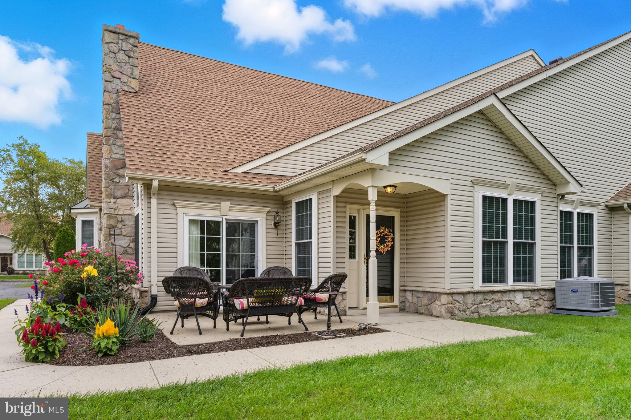 2285 SEABIRD DRIVE 14
