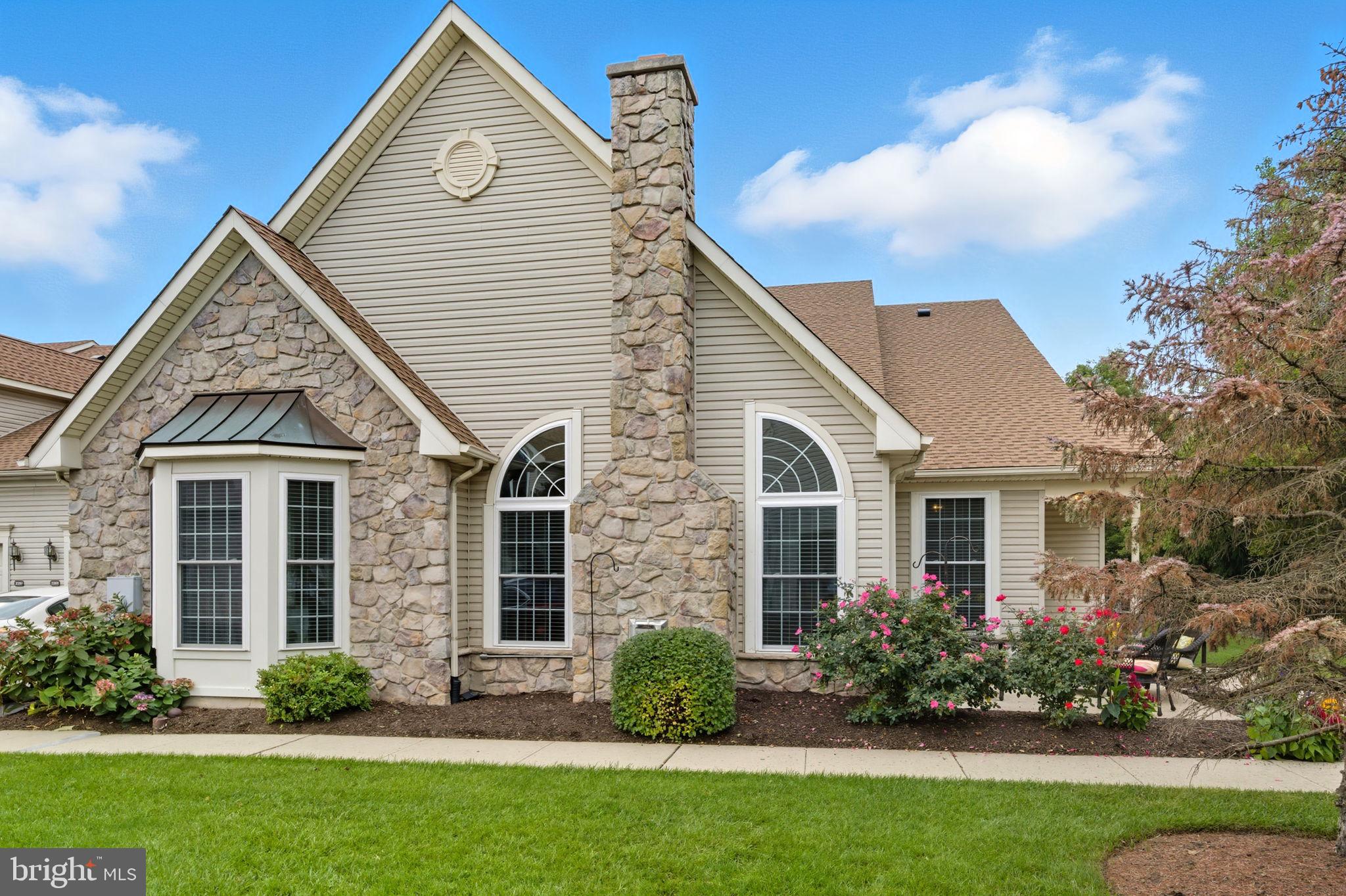 2285 SEABIRD DRIVE 14