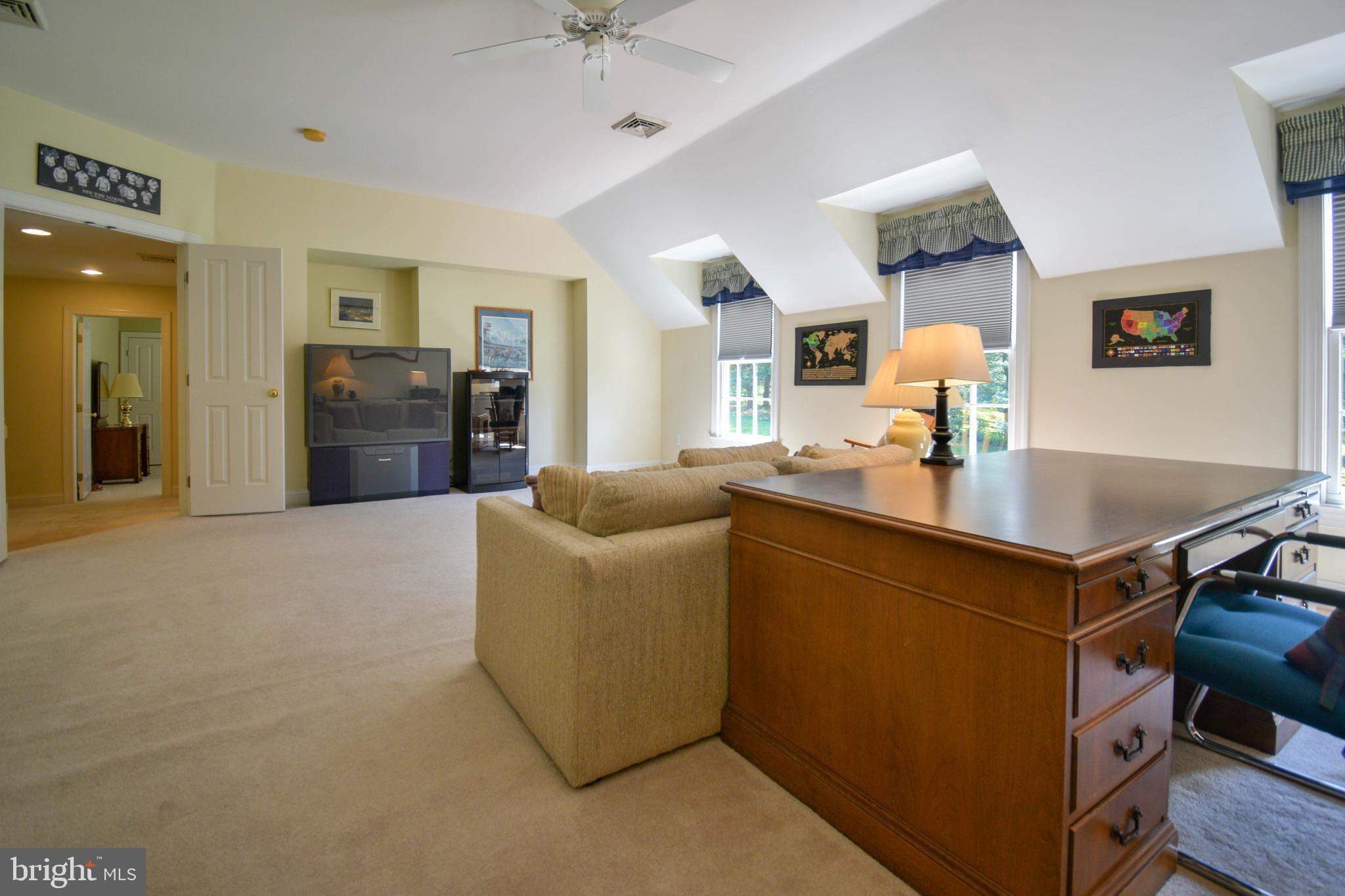 MEETINGHOUSE - Residential