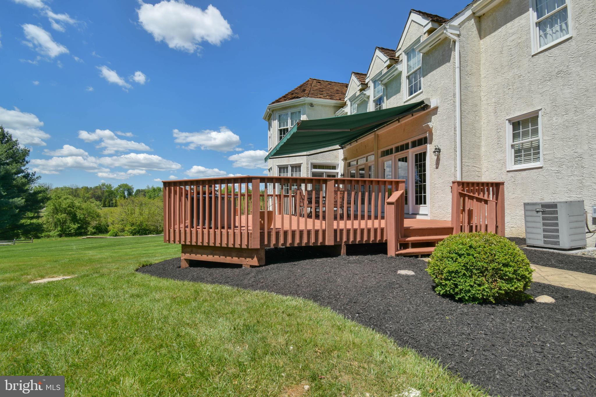 MEETINGHOUSE - Residential