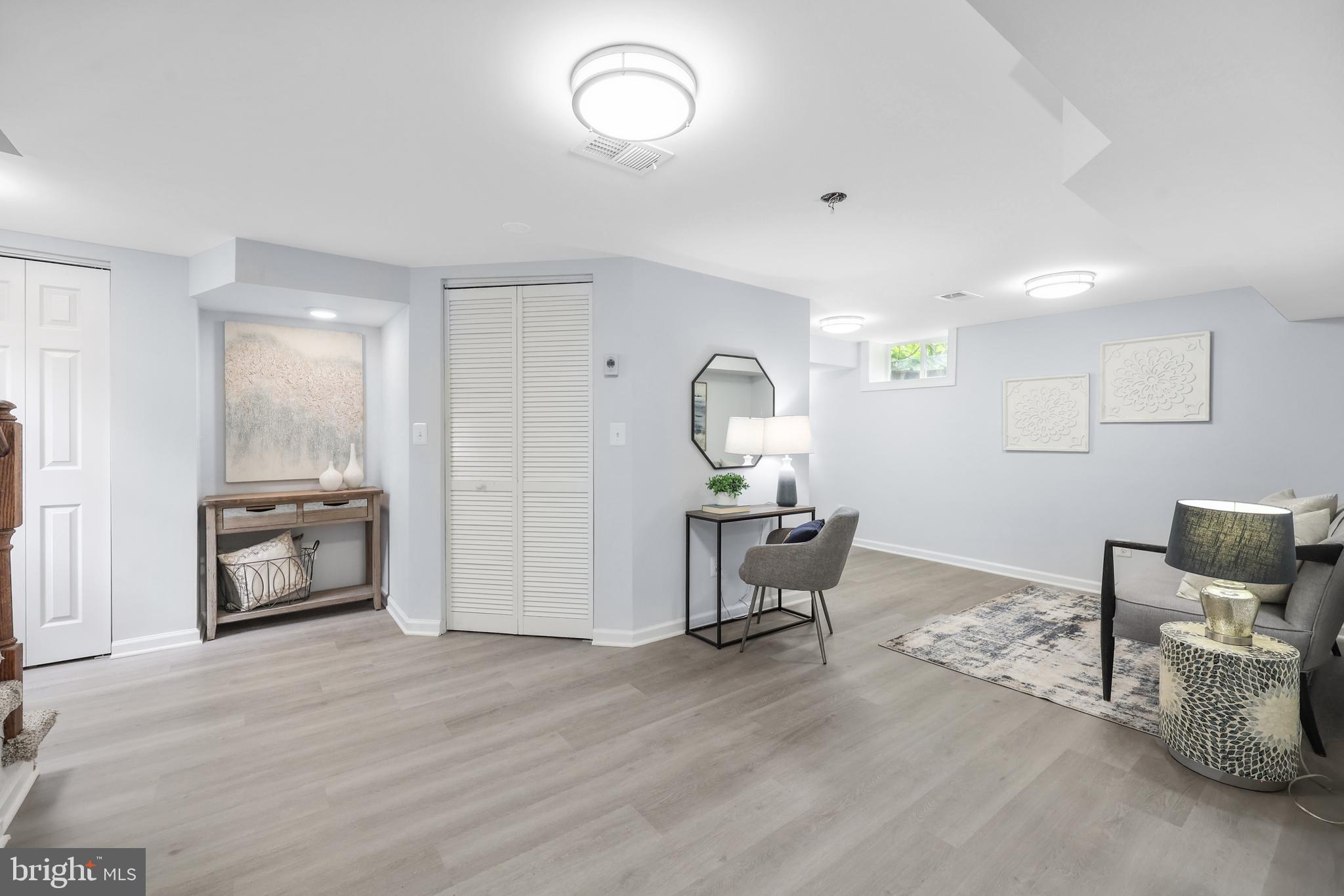 IVY HILL - Residential