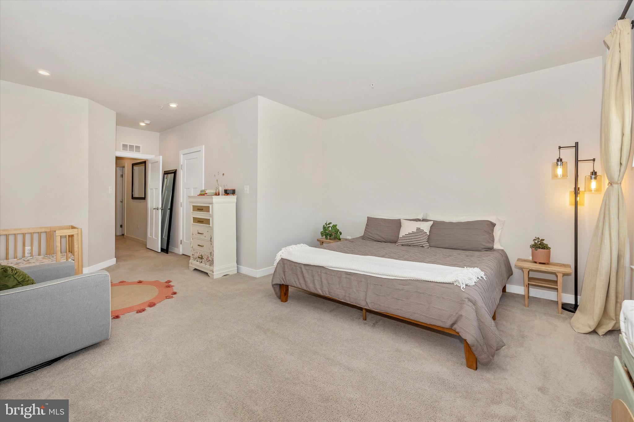 JEFFERSON PLACE - Residential