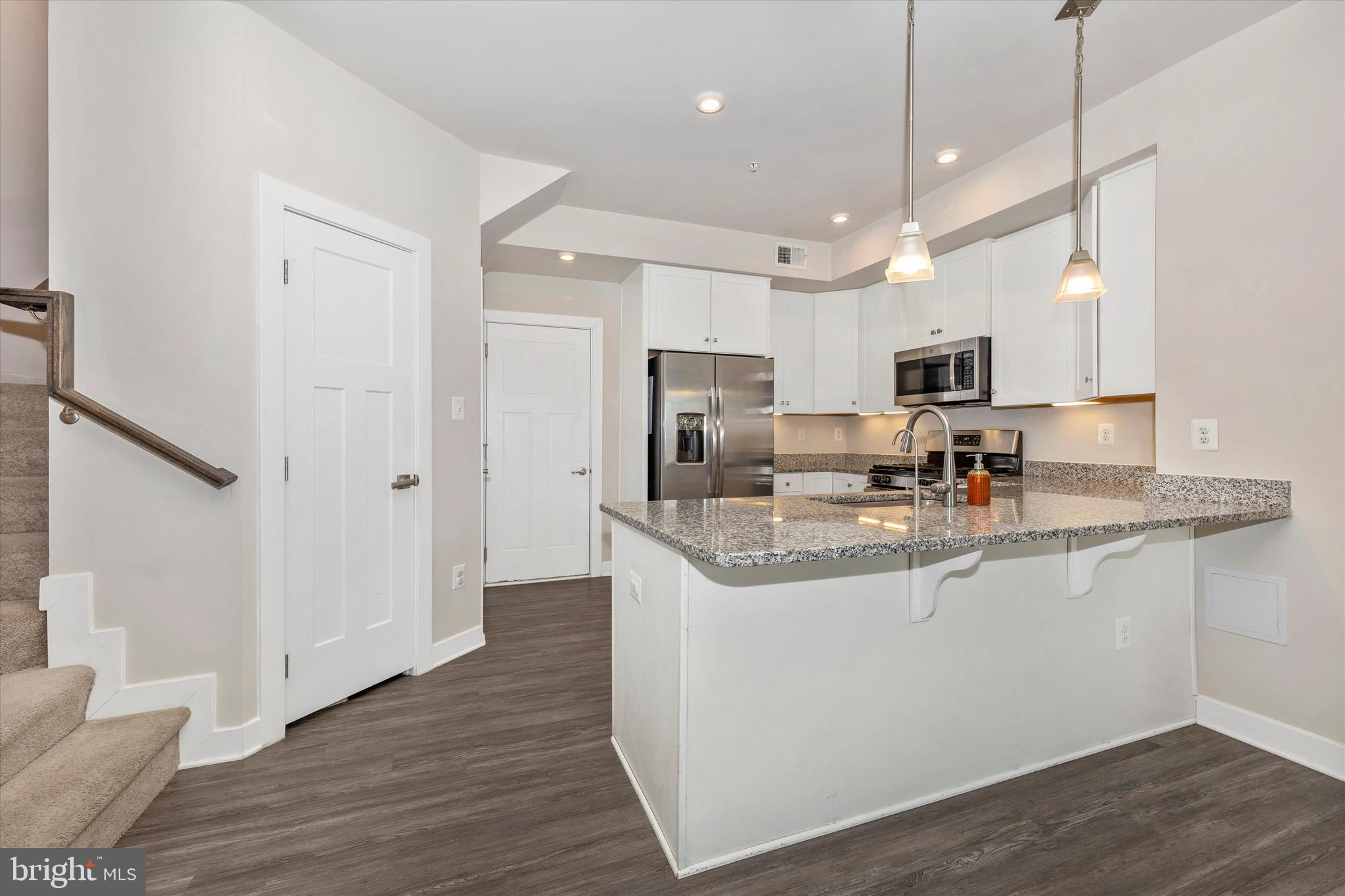 JEFFERSON PLACE - Residential