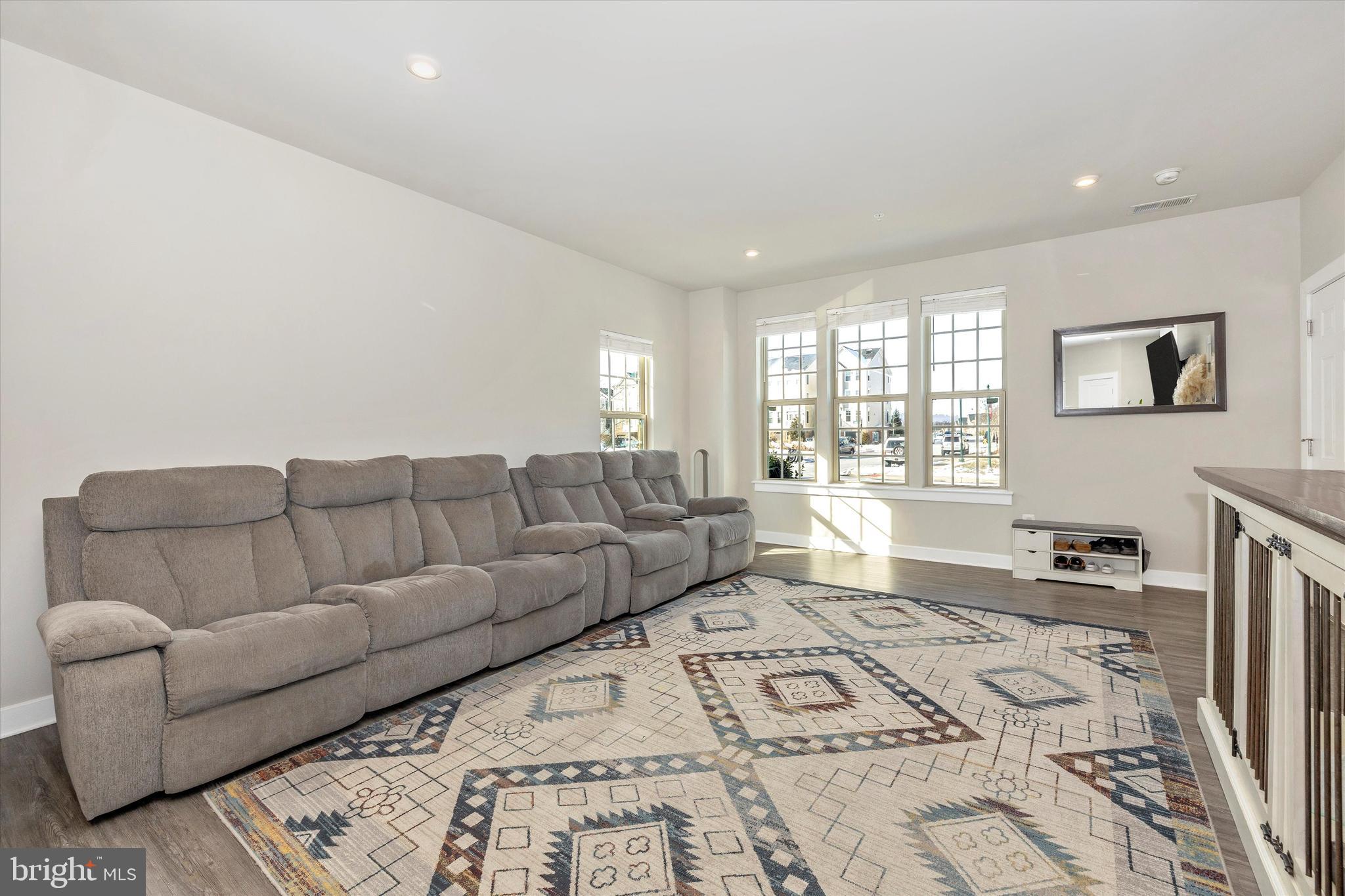 JEFFERSON PLACE - Residential