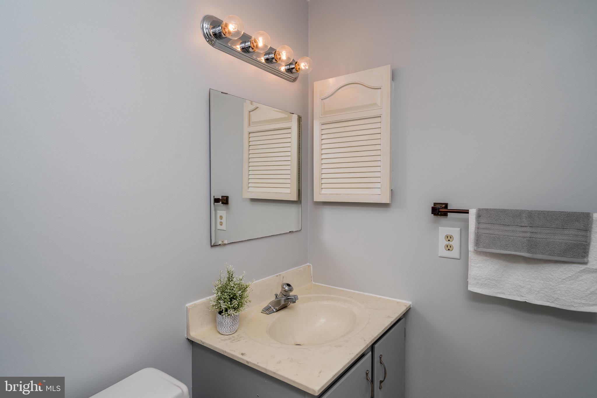 LAKE VILLAGE MANOR - Residential