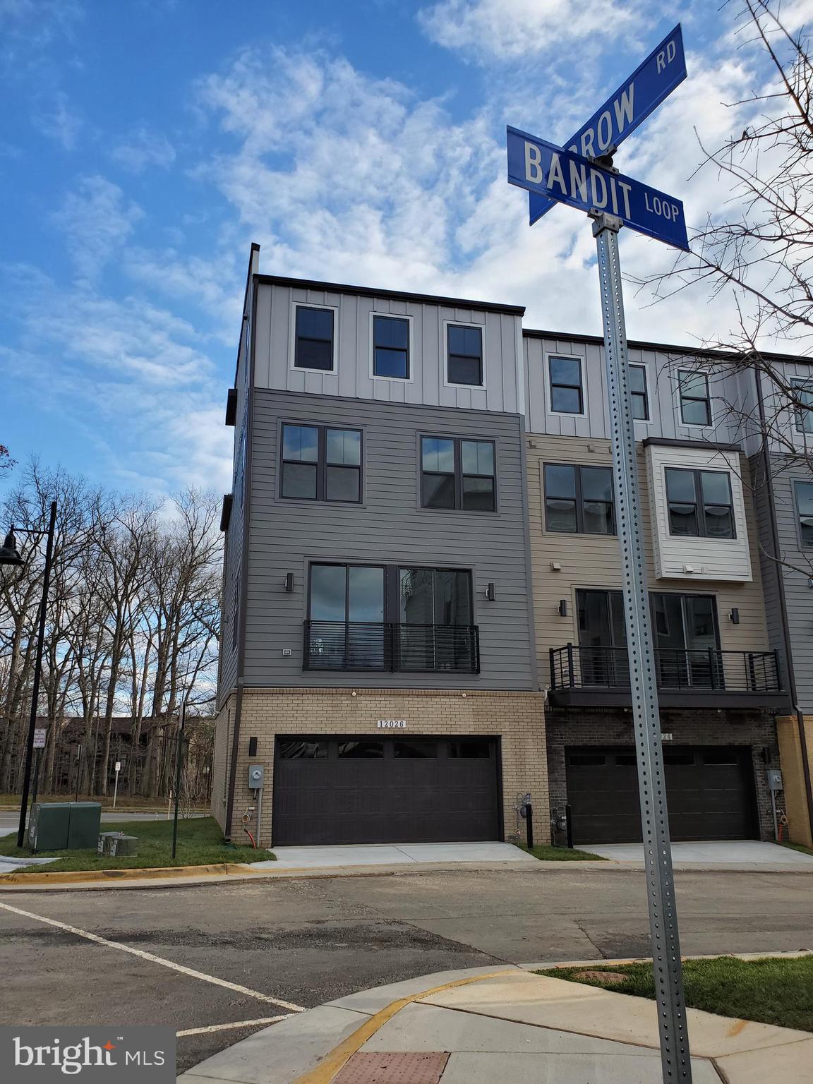 TALL OAKS - Residential Lease