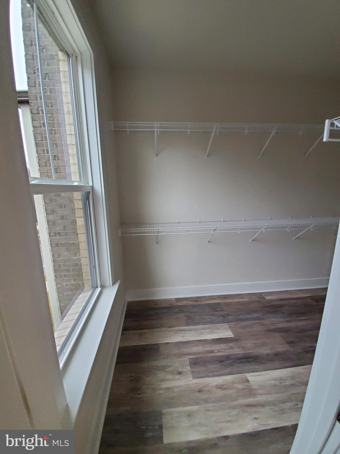 TALL OAKS - Residential Lease