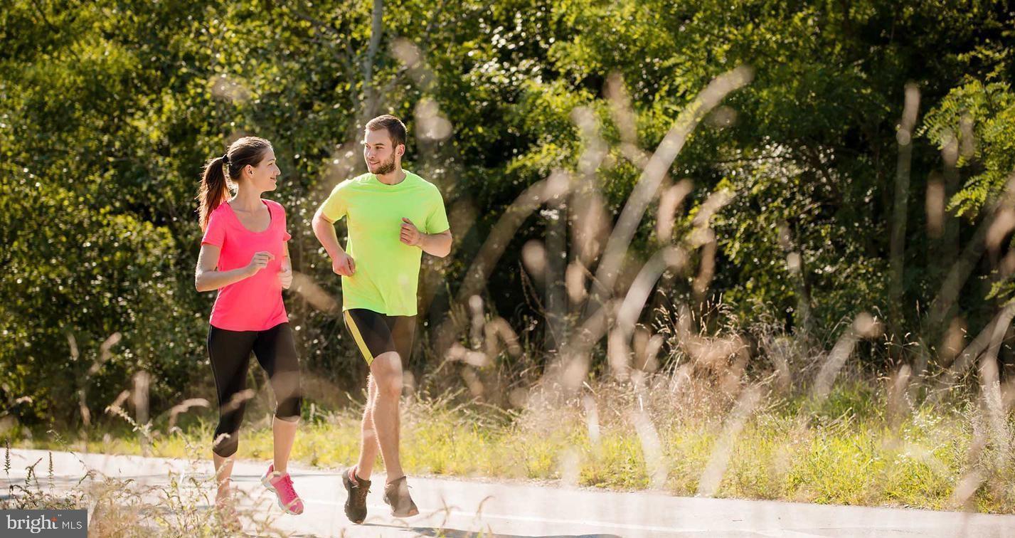 TALL OAKS - Residential Lease