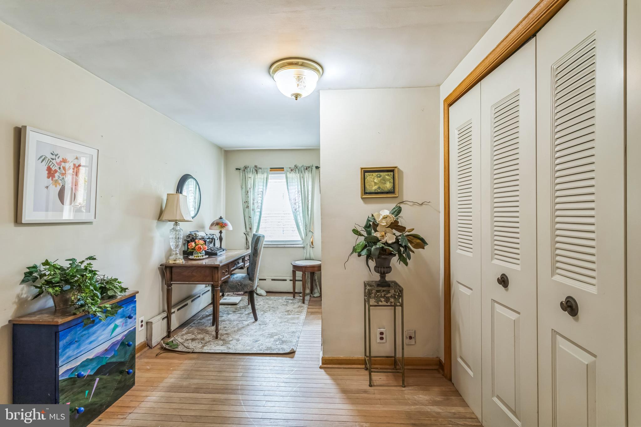 SOCIETY HILL - Residential