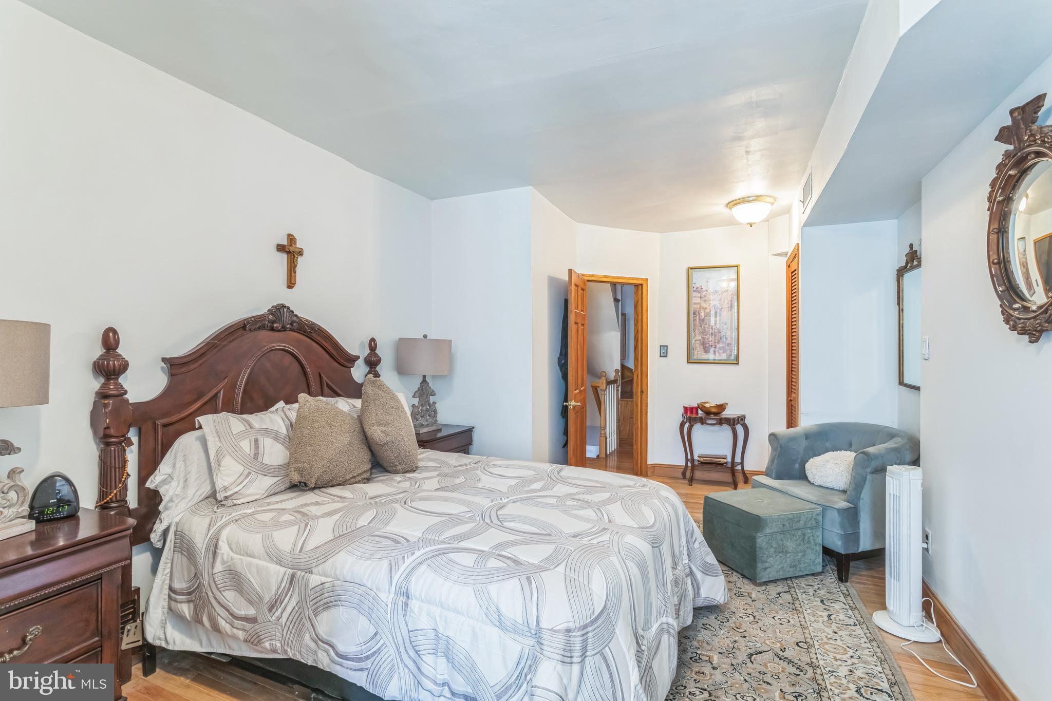 SOCIETY HILL - Residential