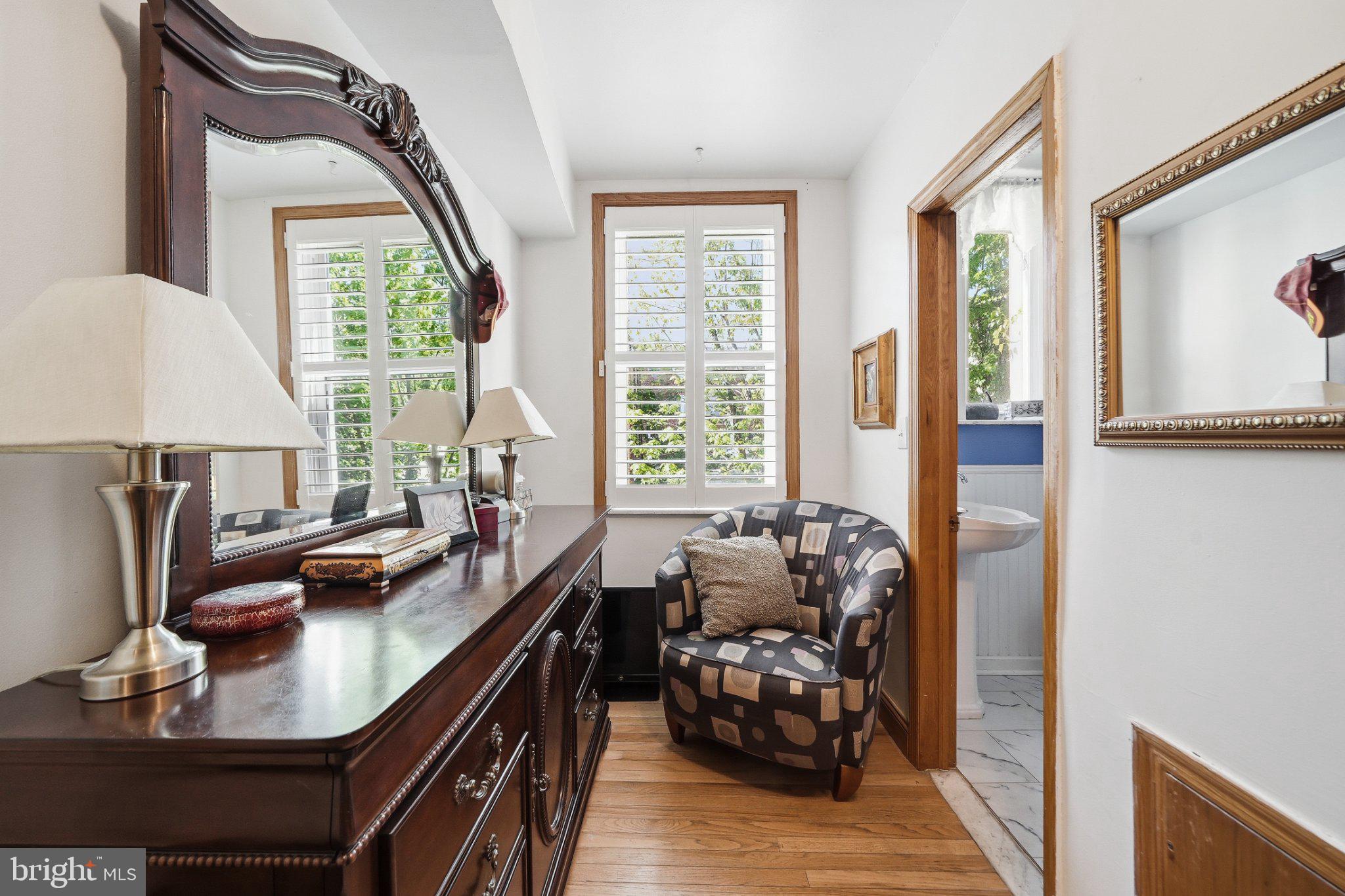 SOCIETY HILL - Residential