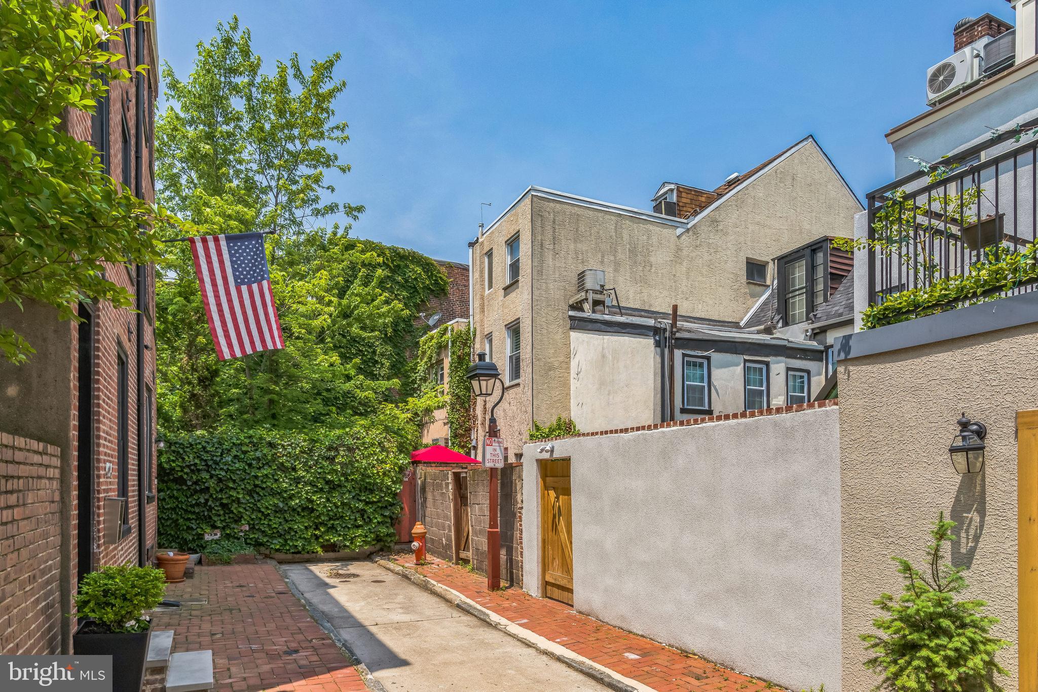 SOCIETY HILL - Residential