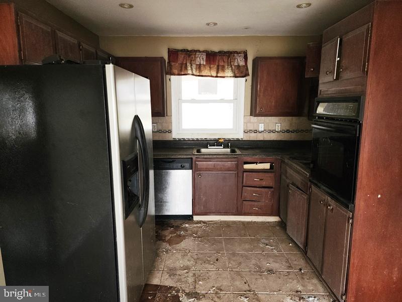 AMBER MEADOWS - Residential