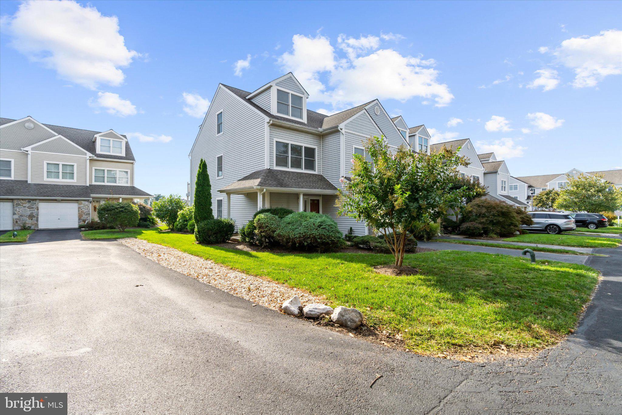 609 BLENNY LANE