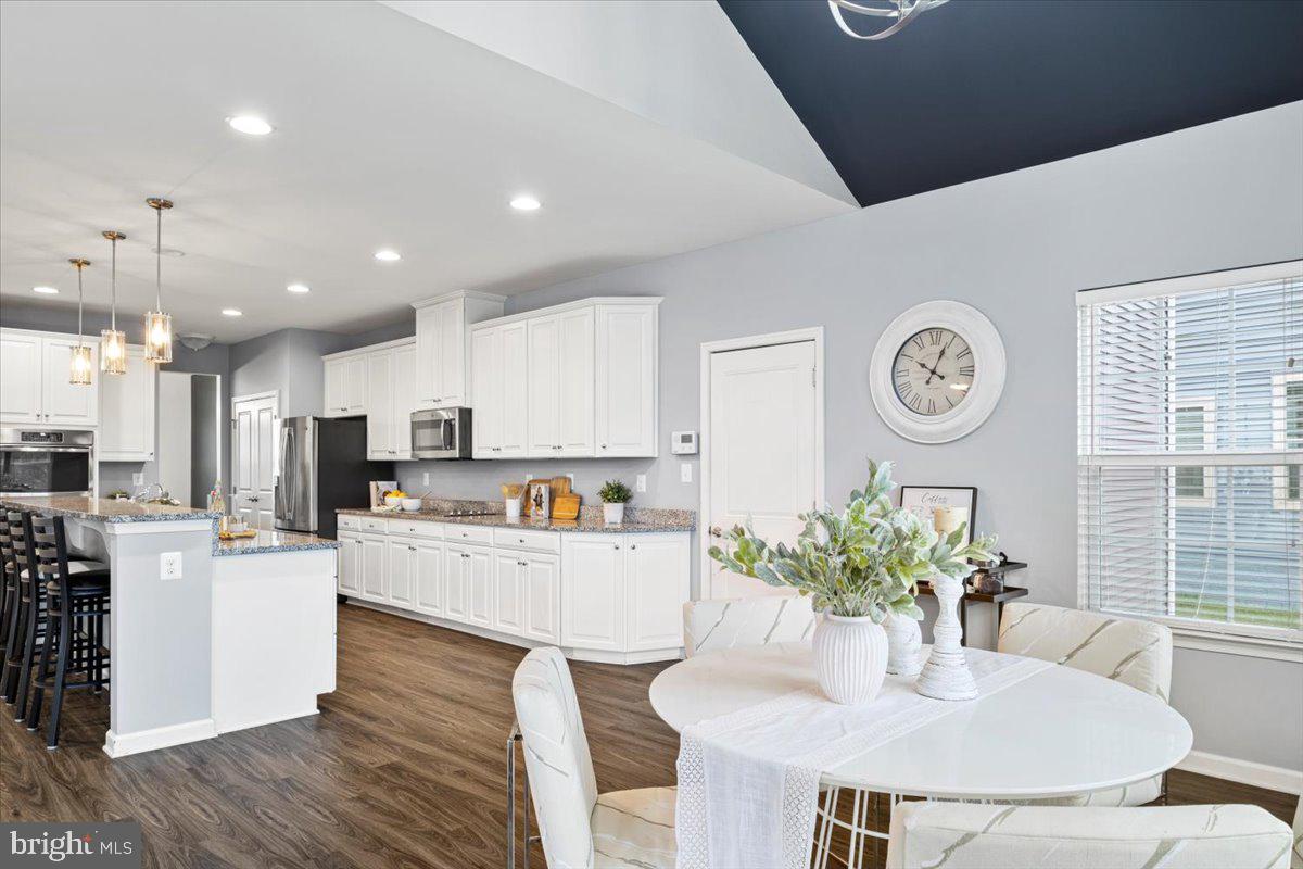 MINTBROOK - Residential