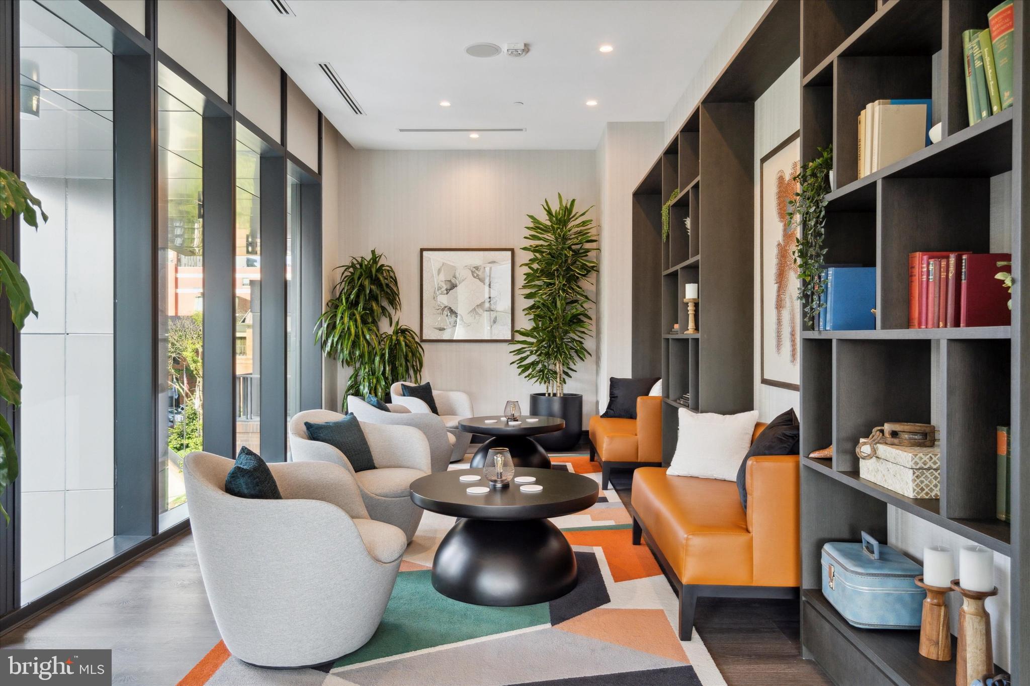 SOCIETY HILL - Residential Lease