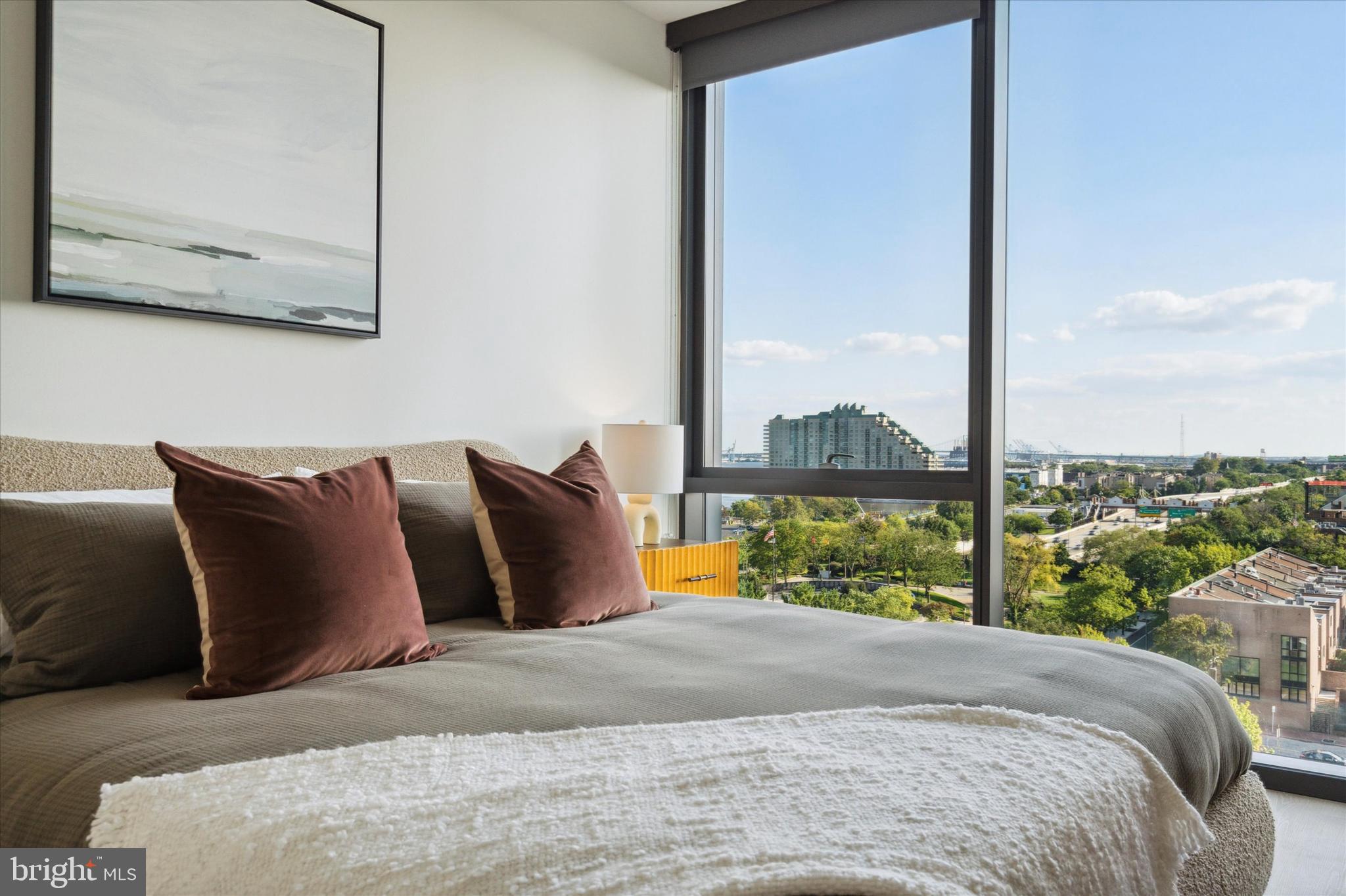 SOCIETY HILL - Residential Lease