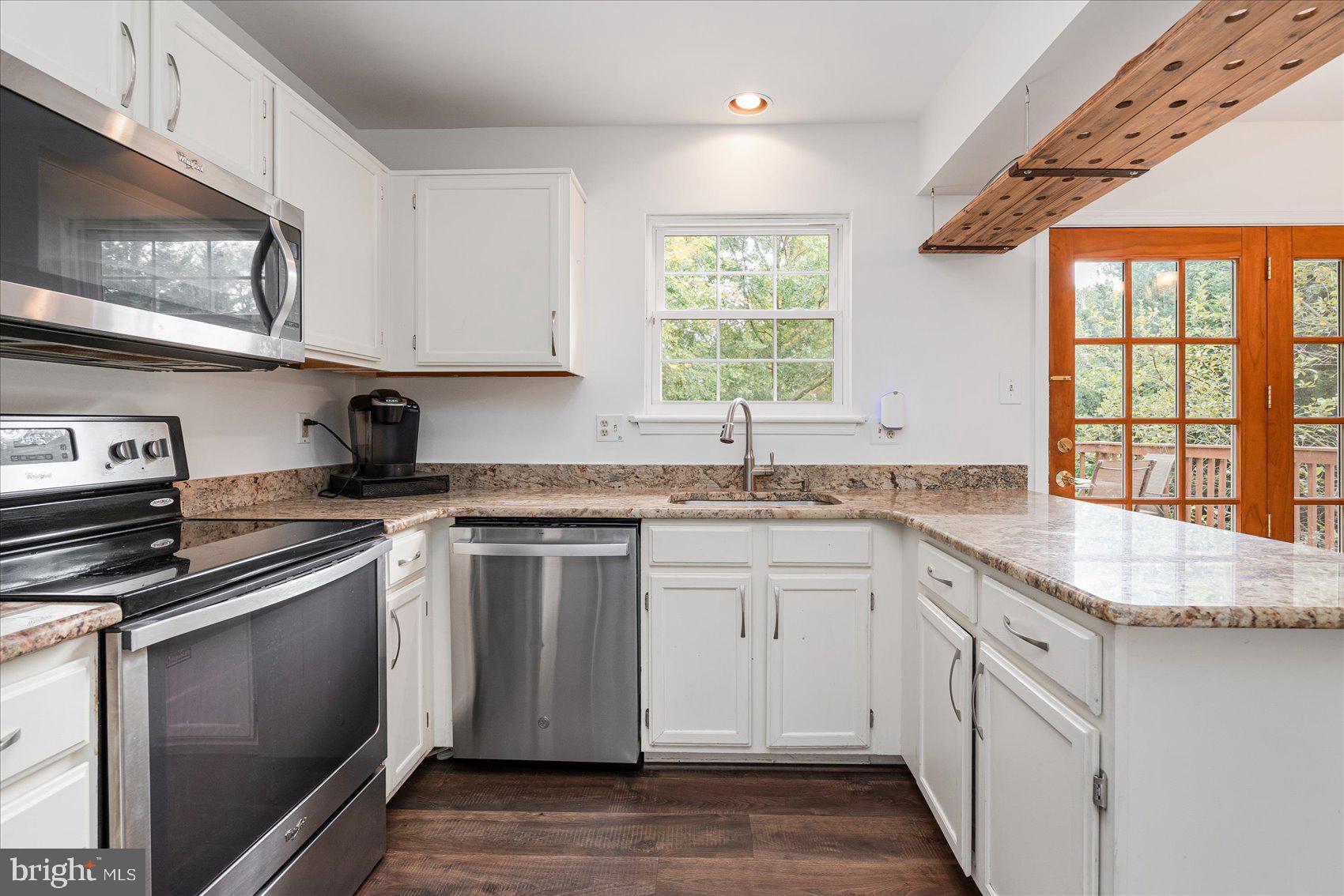 ACADEMY ACRES - Residential